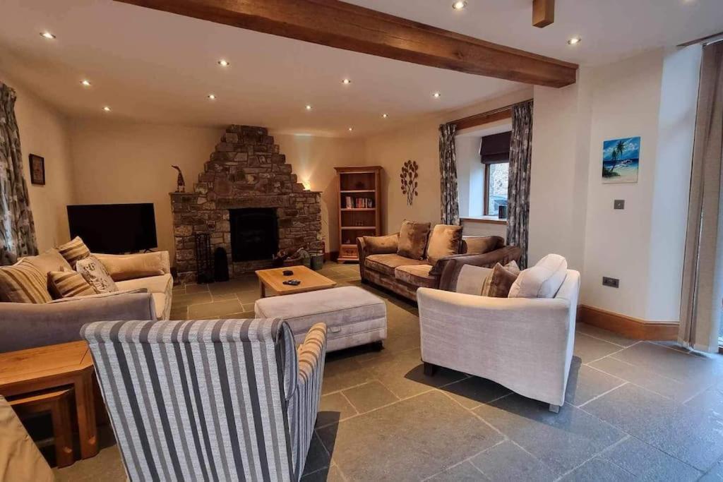 Three-Bedroom House photo 1