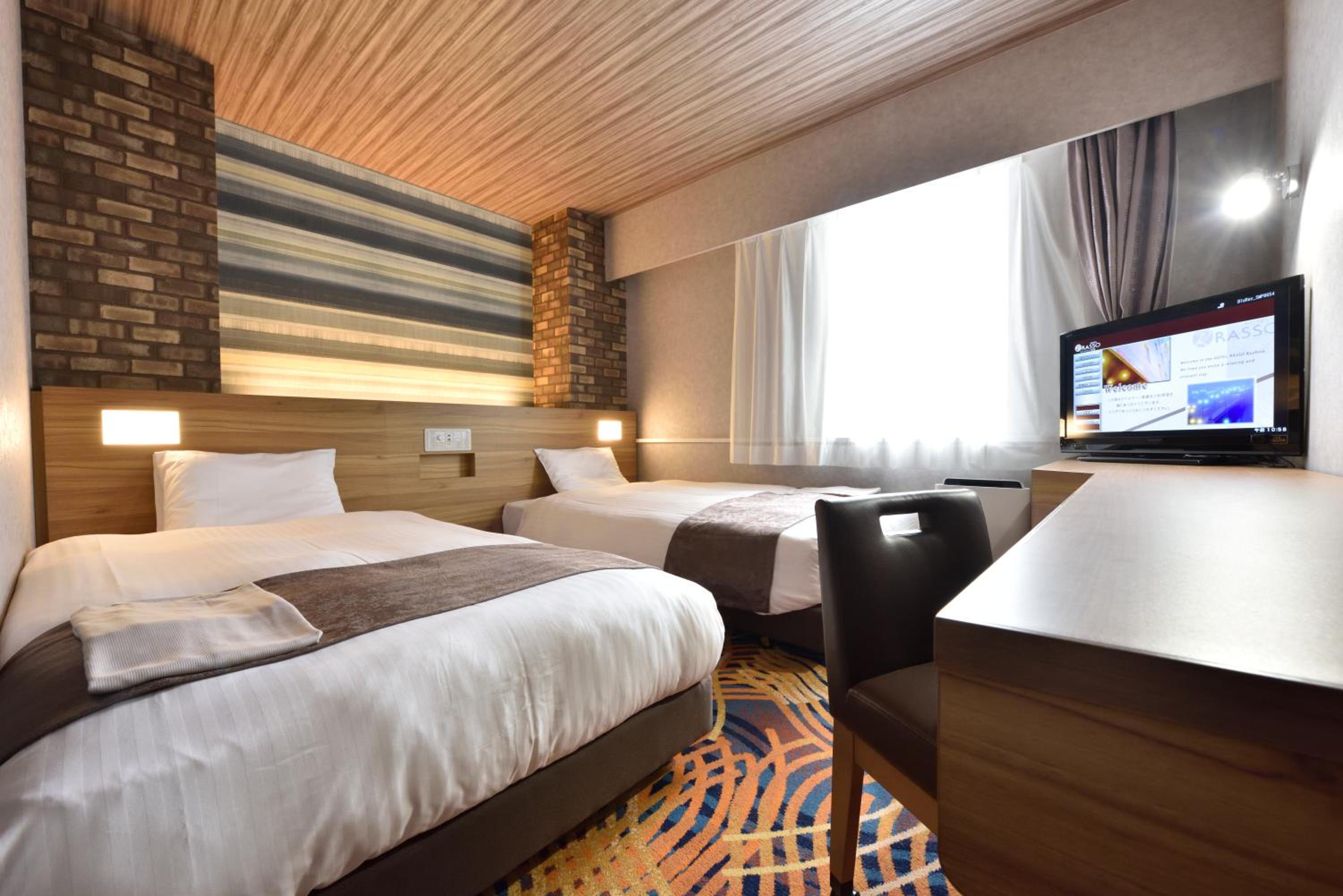 Deluxe Twin Room - Non-Smoking photo 1