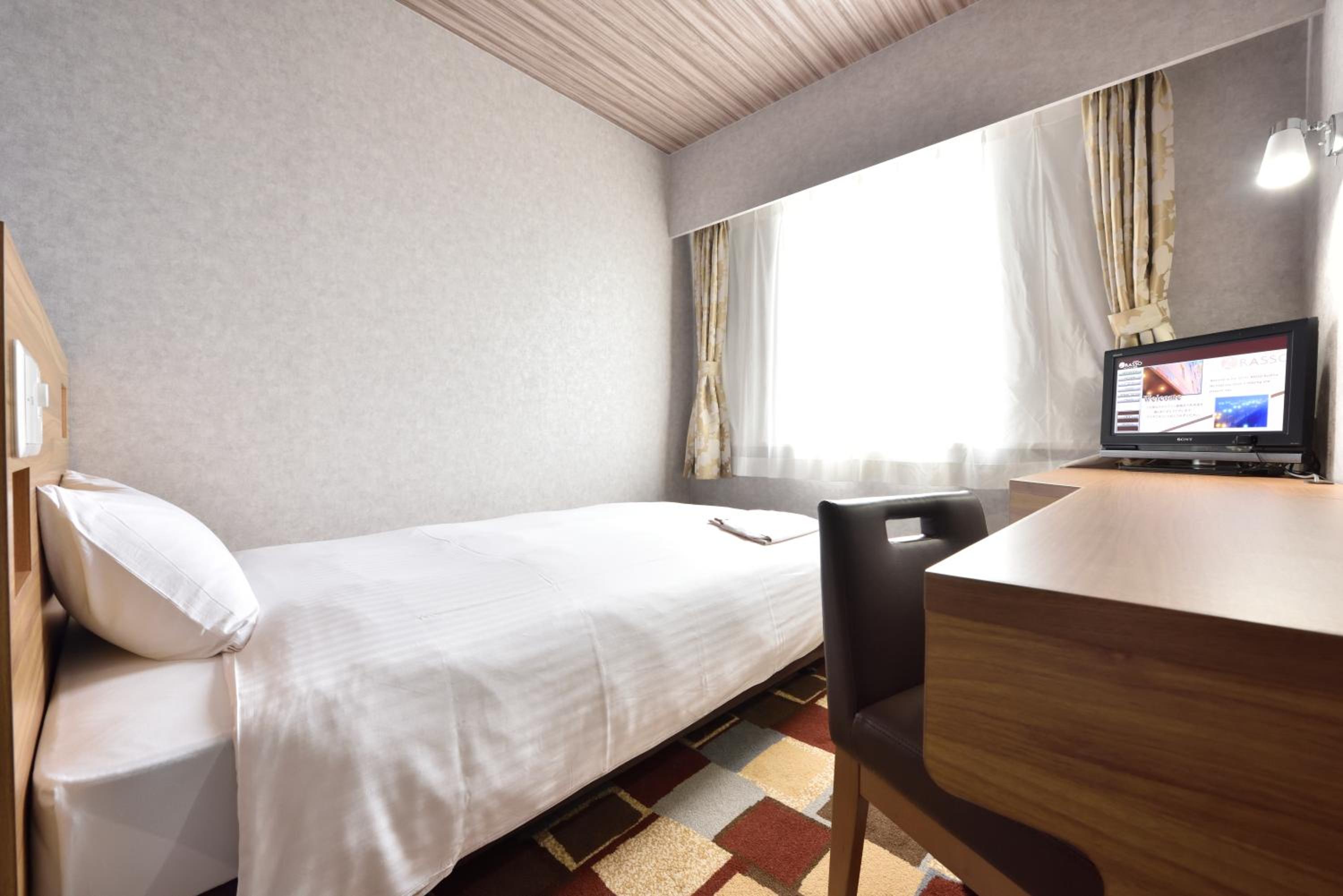Double Room with Small Double Bed - Non-Smoking - Photo 1