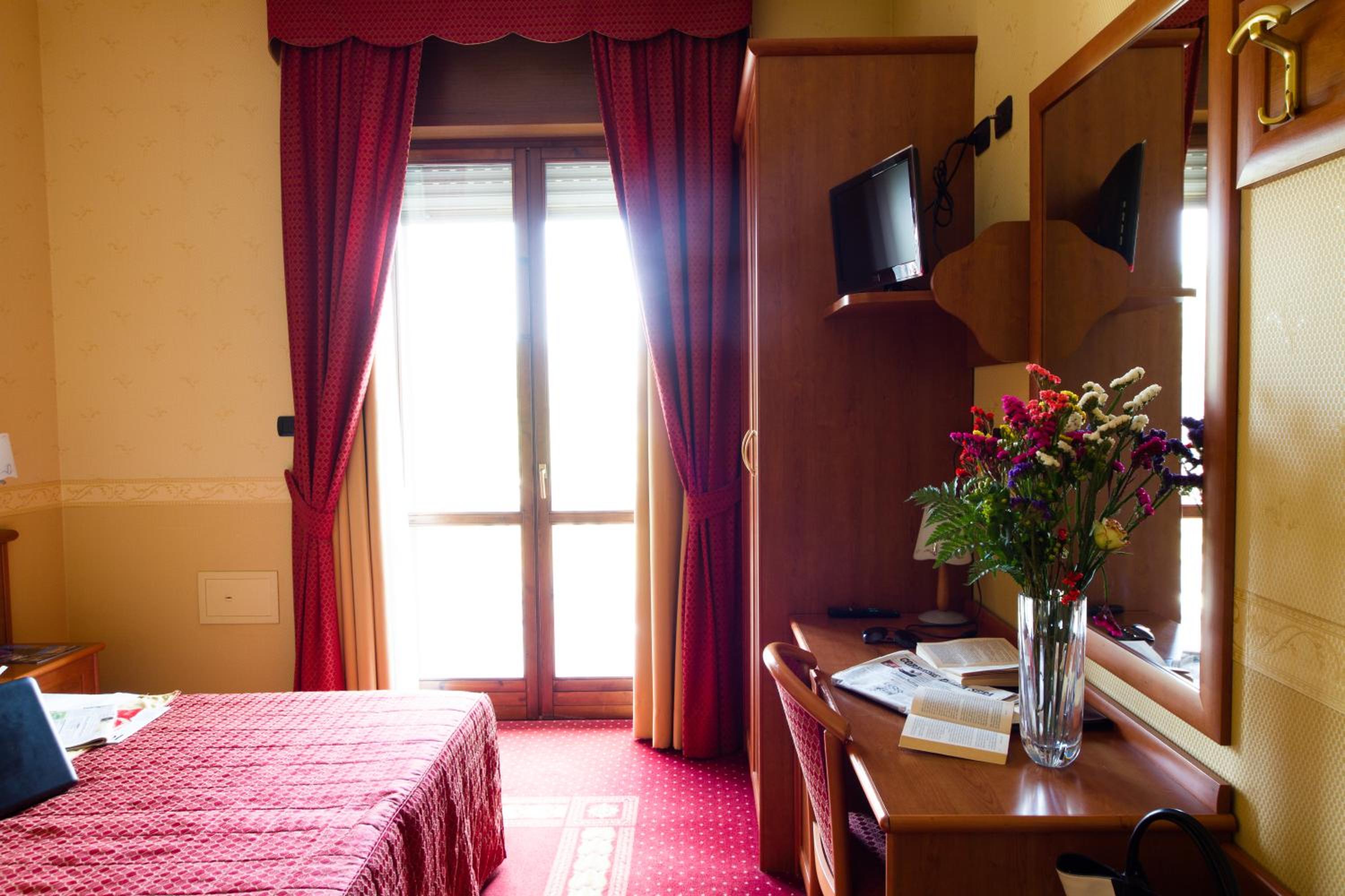 Superior Double Room - Photo 3