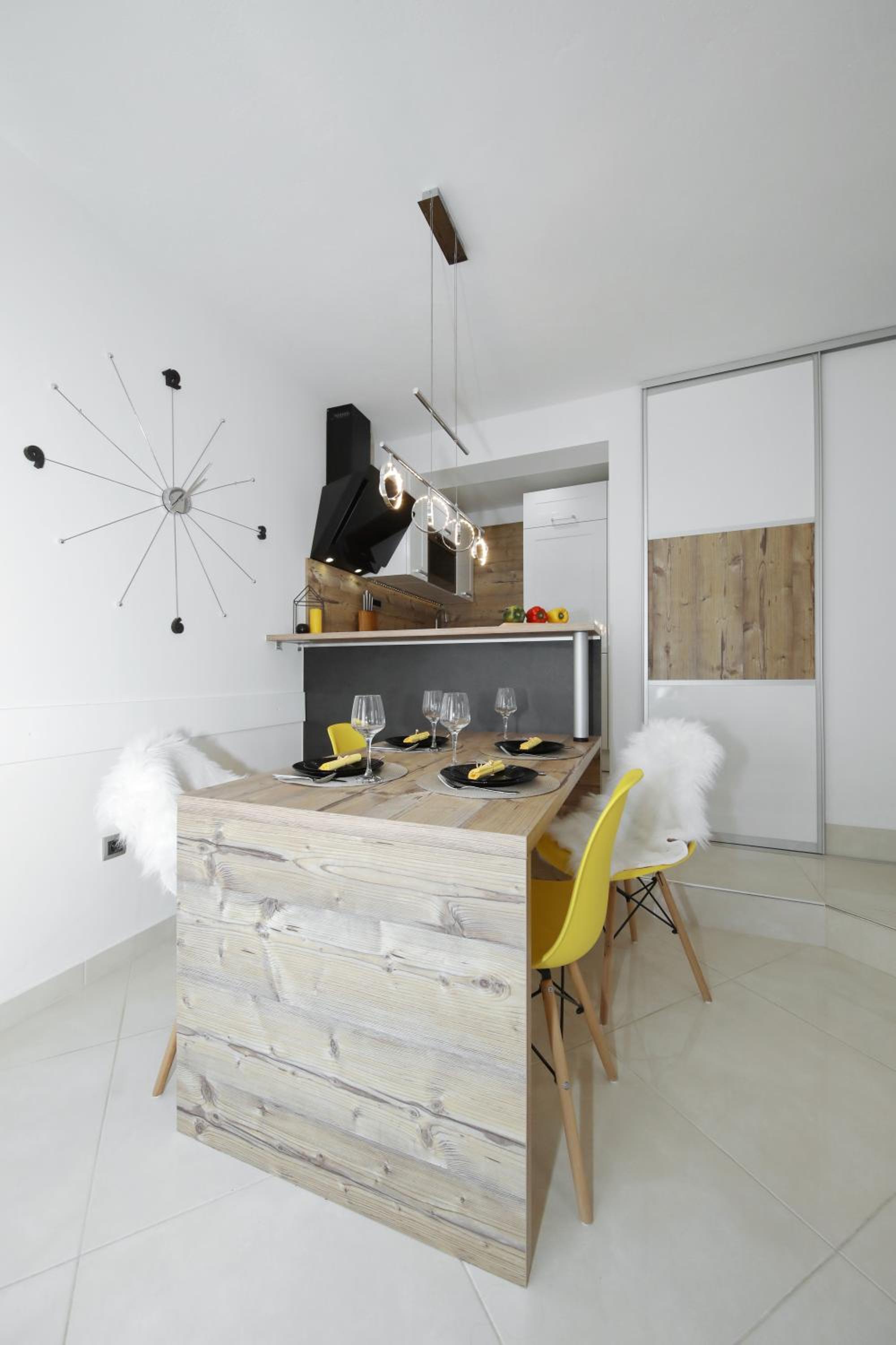 Apartment with Sea View photo 2