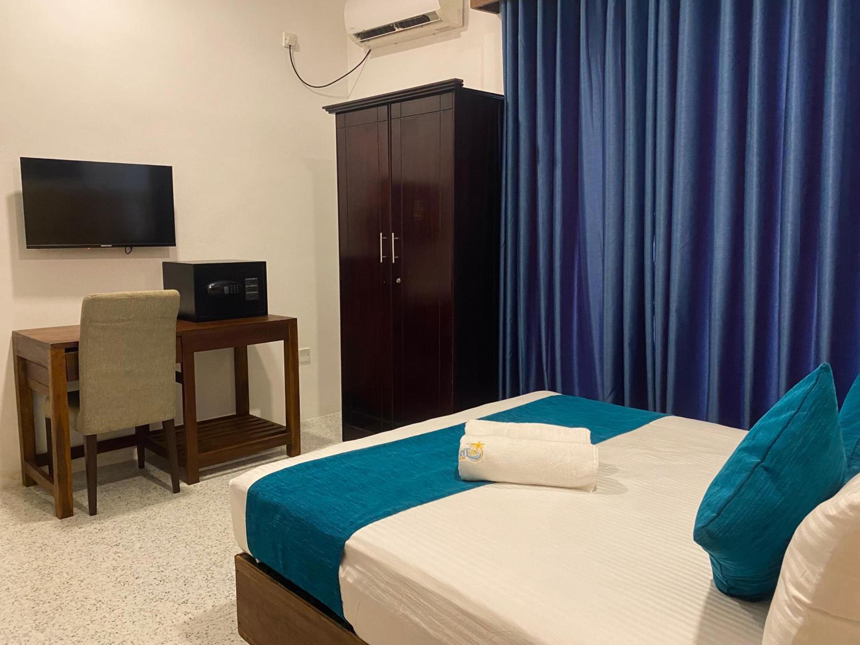 Double Room with Private Bathroom photo 3