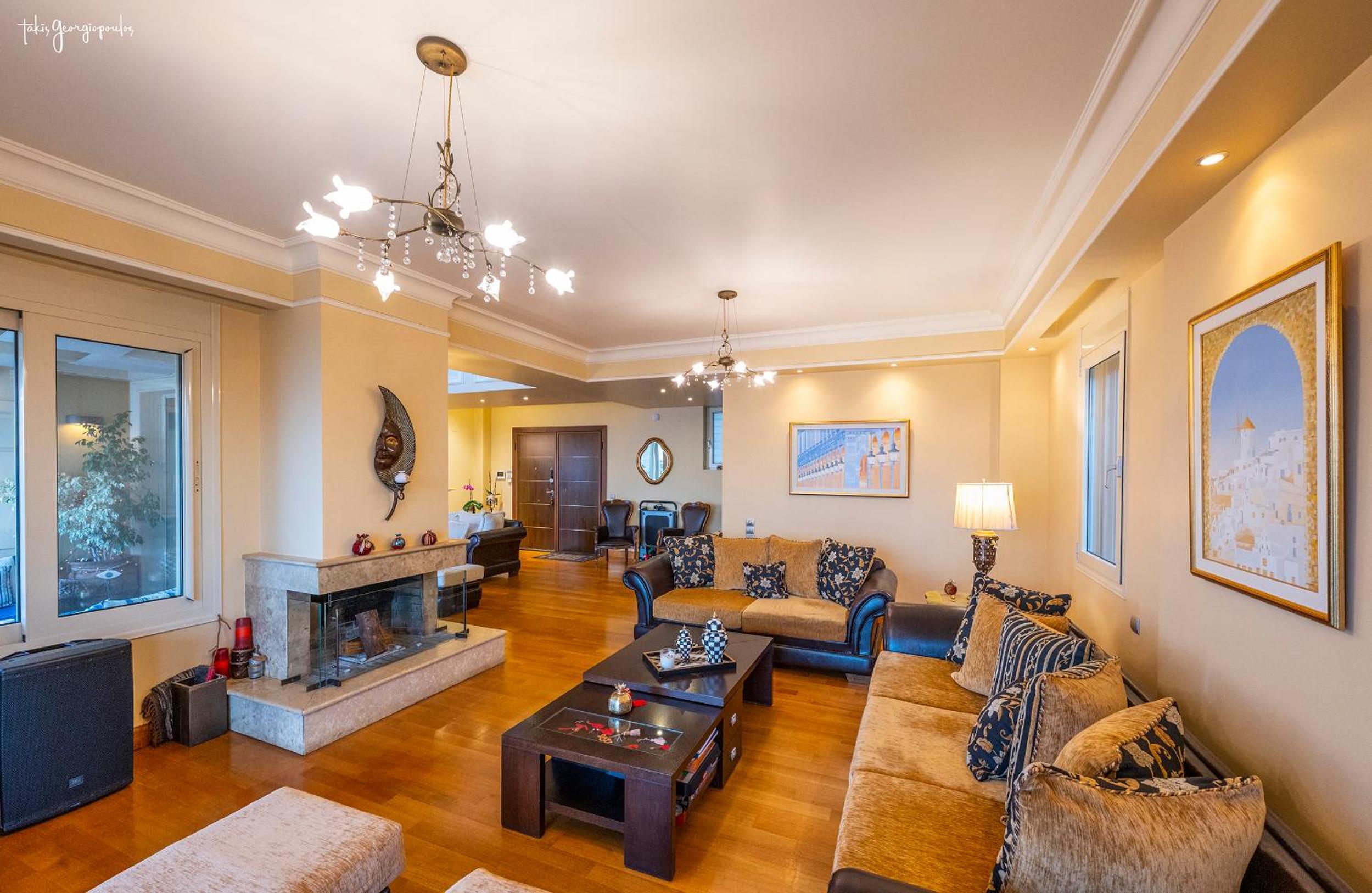 Villa photo 1