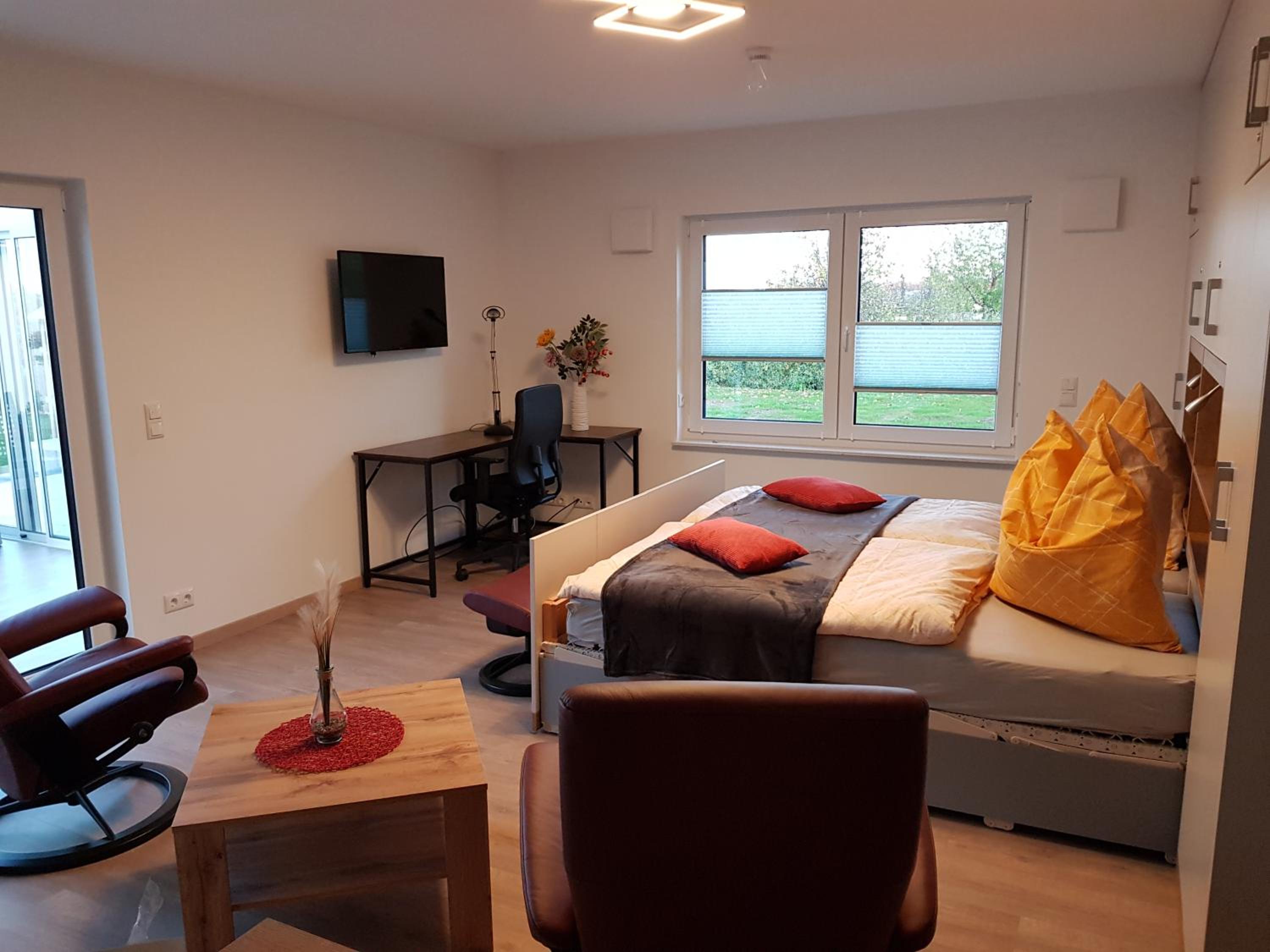 One-Bedroom Apartment photo 1