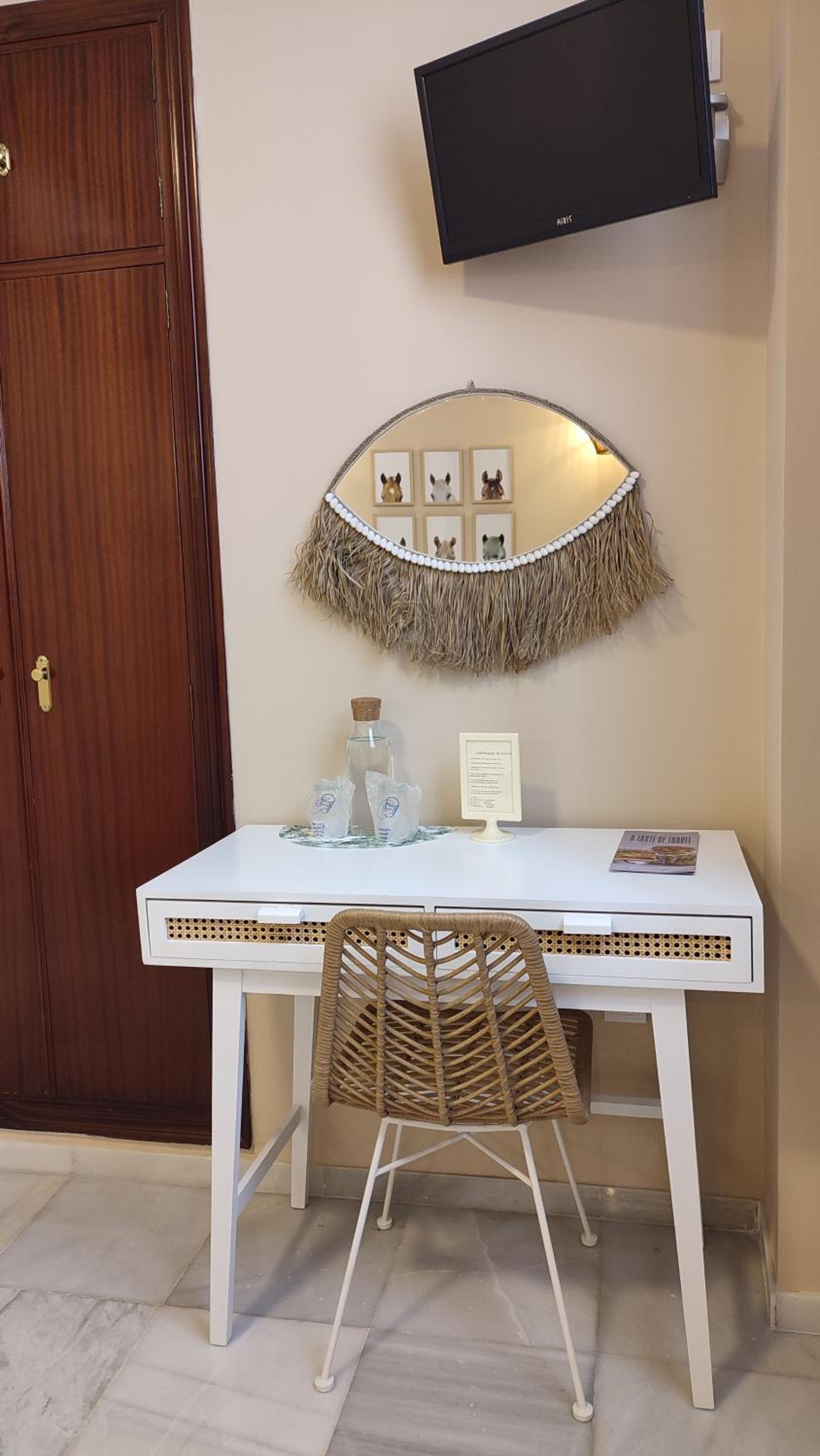 Double Room - Photo 10