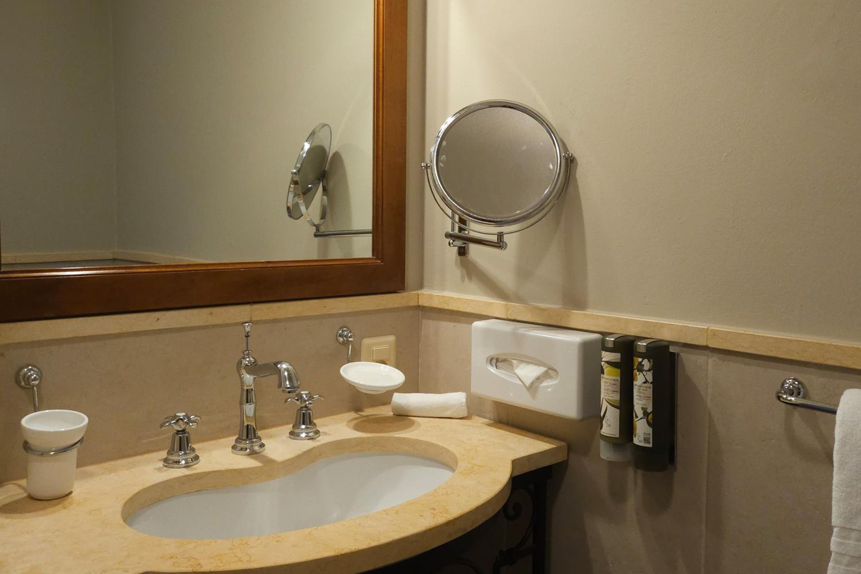 Boutique Economy Single Room photo 2