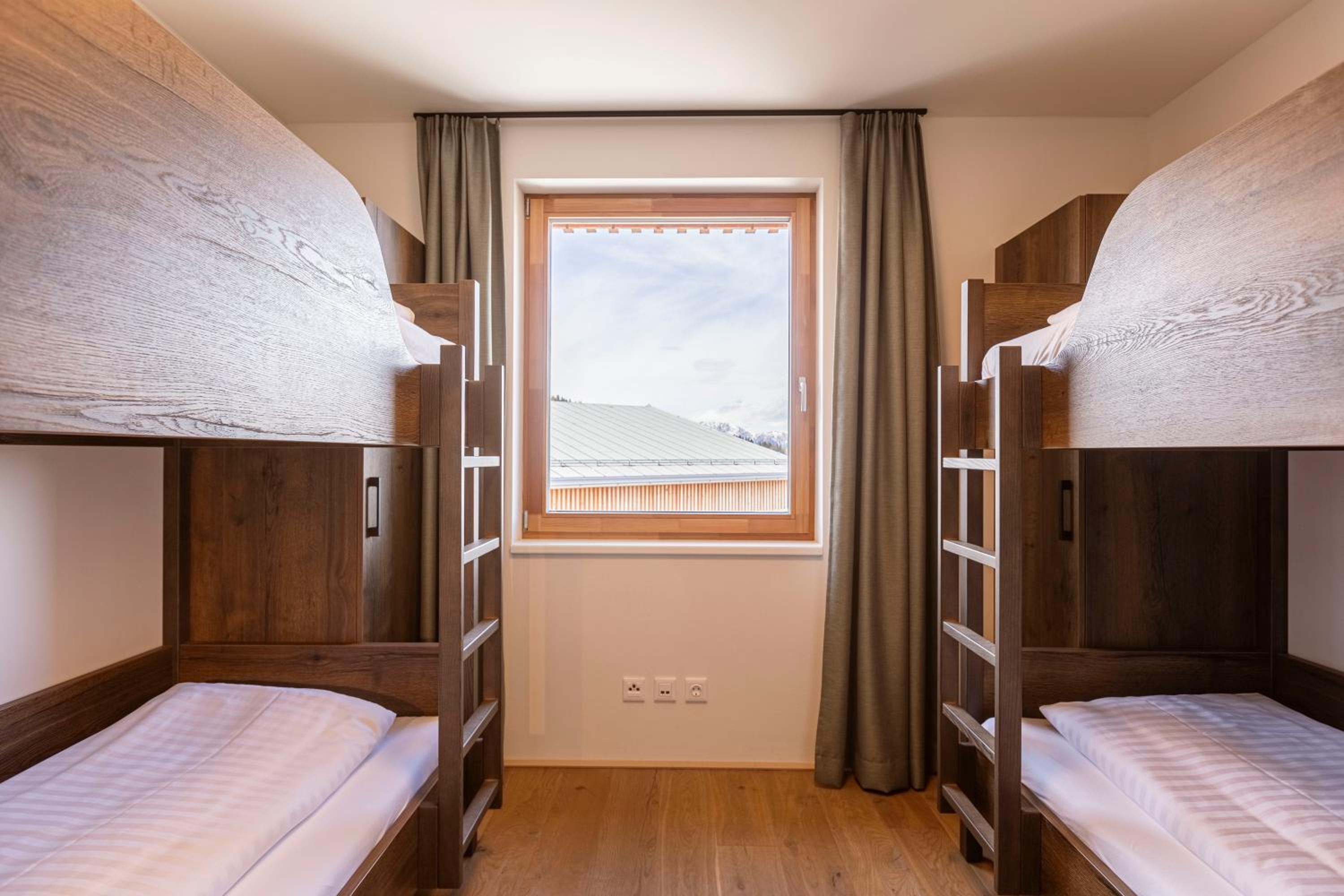 Superior Lodge with 5 bedrooms and sauna photo 2
