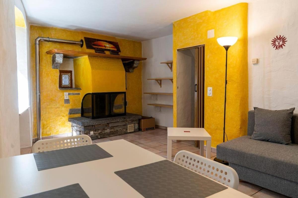 One-Bedroom House photo 1