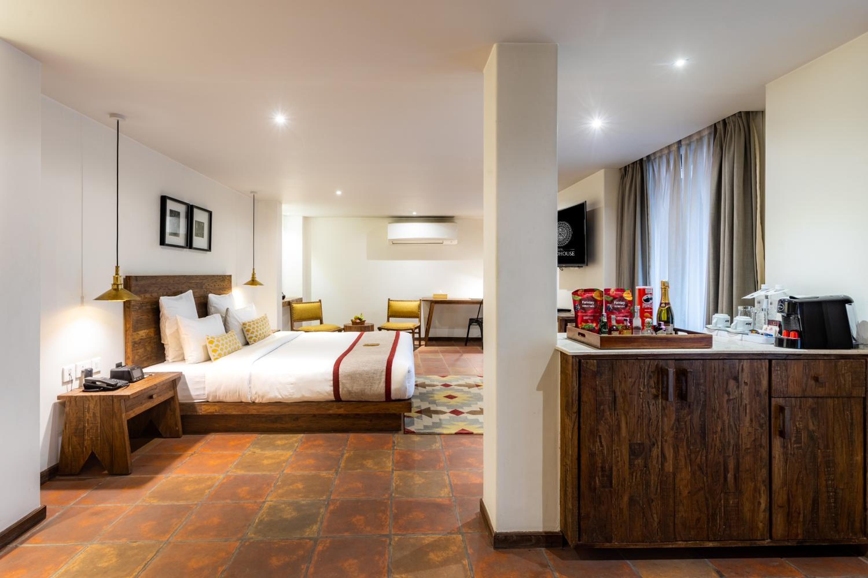 Junior Suite - Photo 11