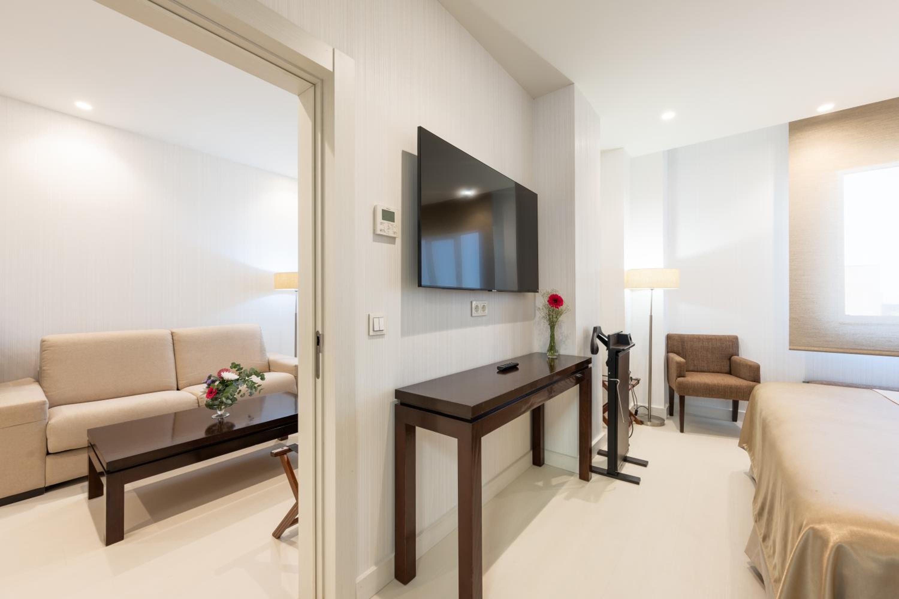 Junior Suite - Photo 13