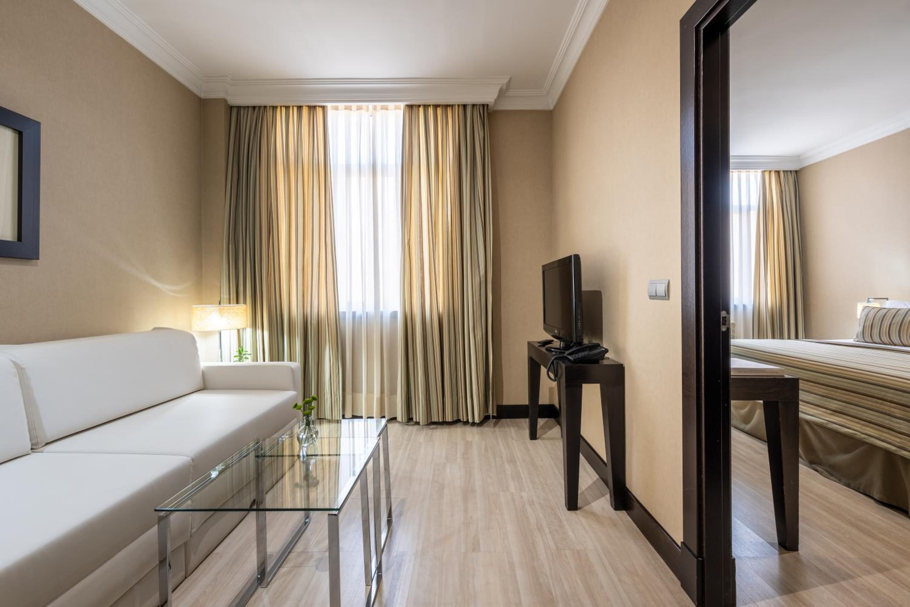 Junior Suite - Photo 25