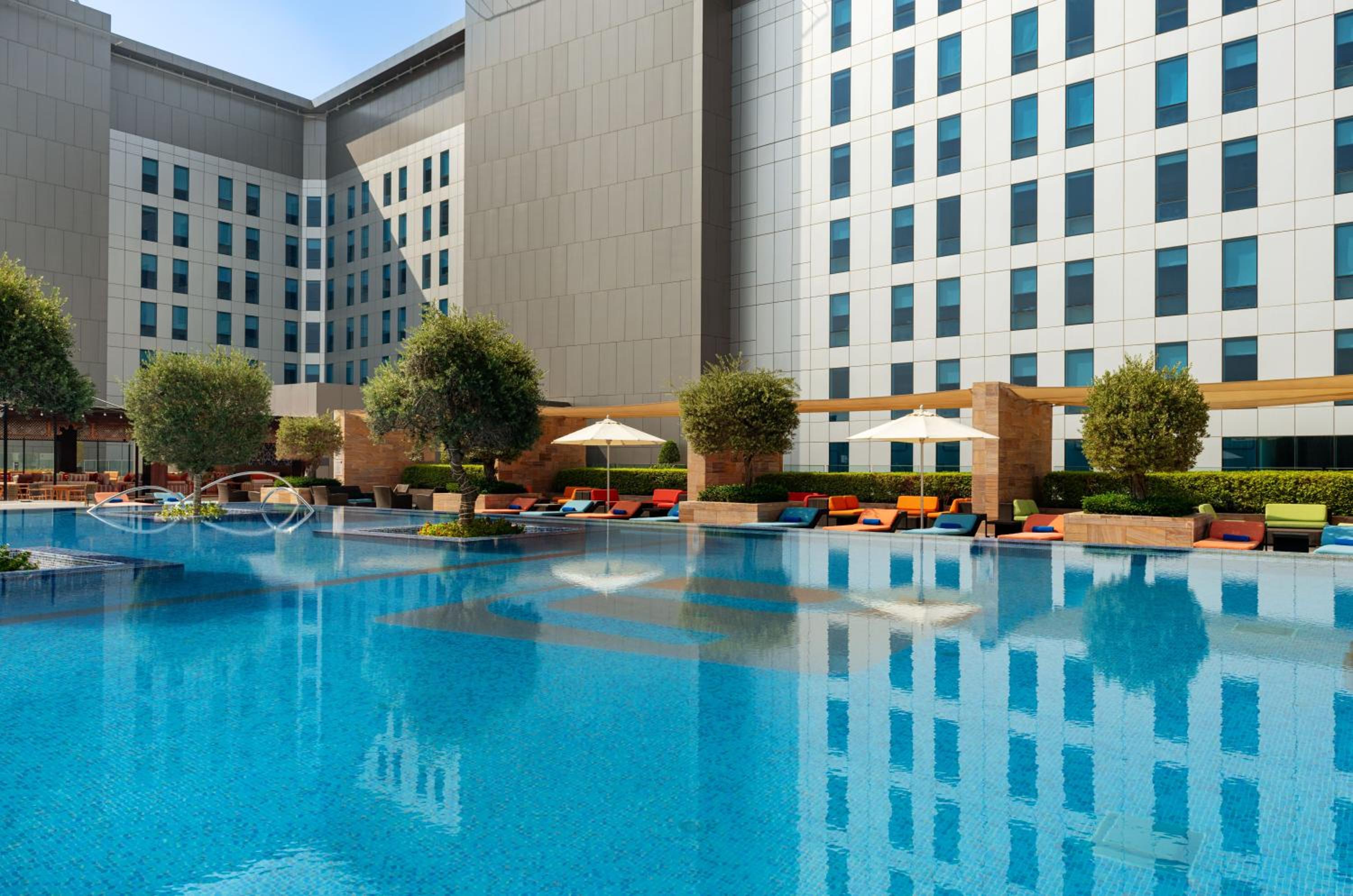 Splash Room, Guest room, 2 Queen, Pool view