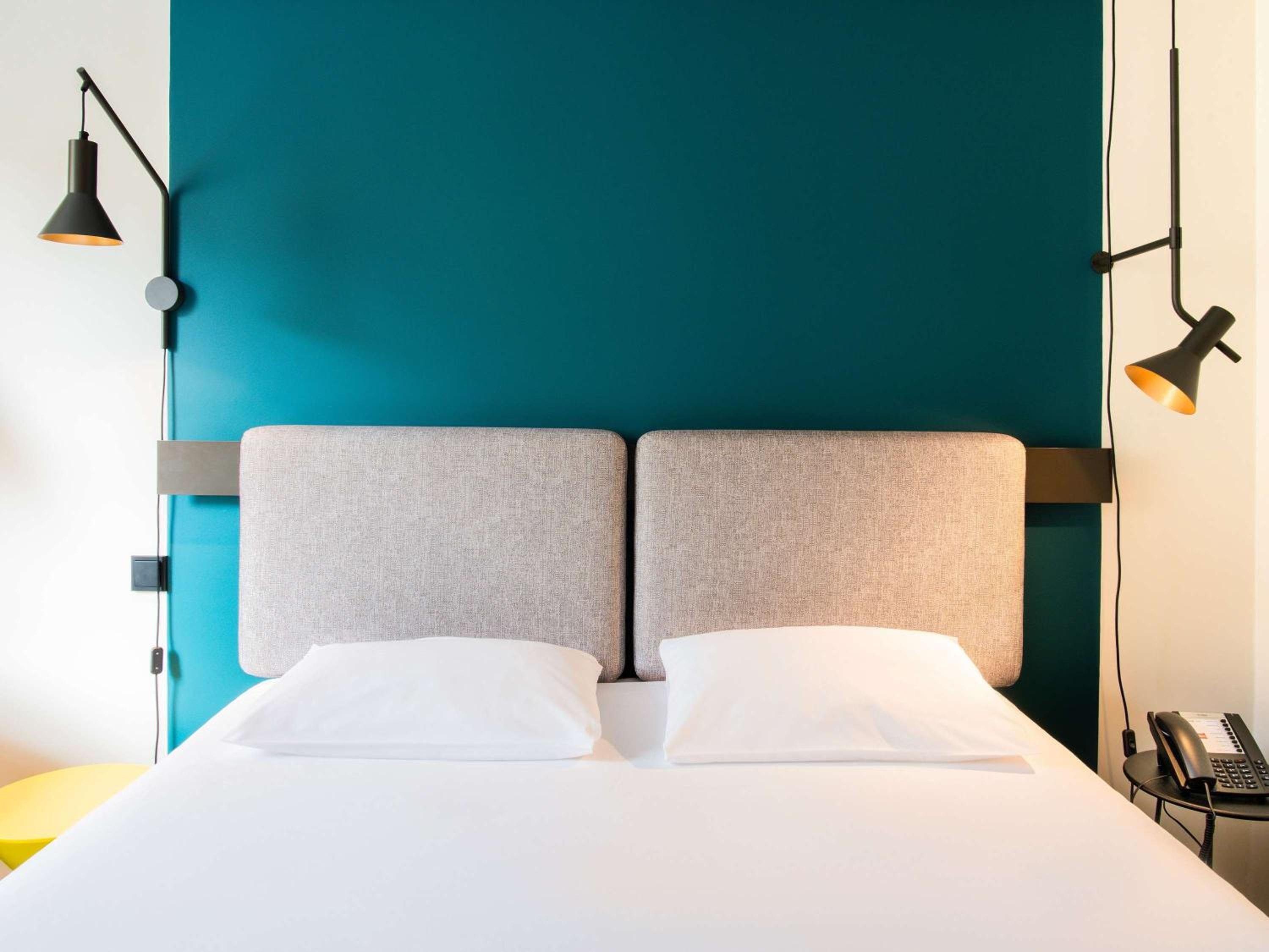 Superior Room with One Double Bed and One Single Bed - Photo 1
