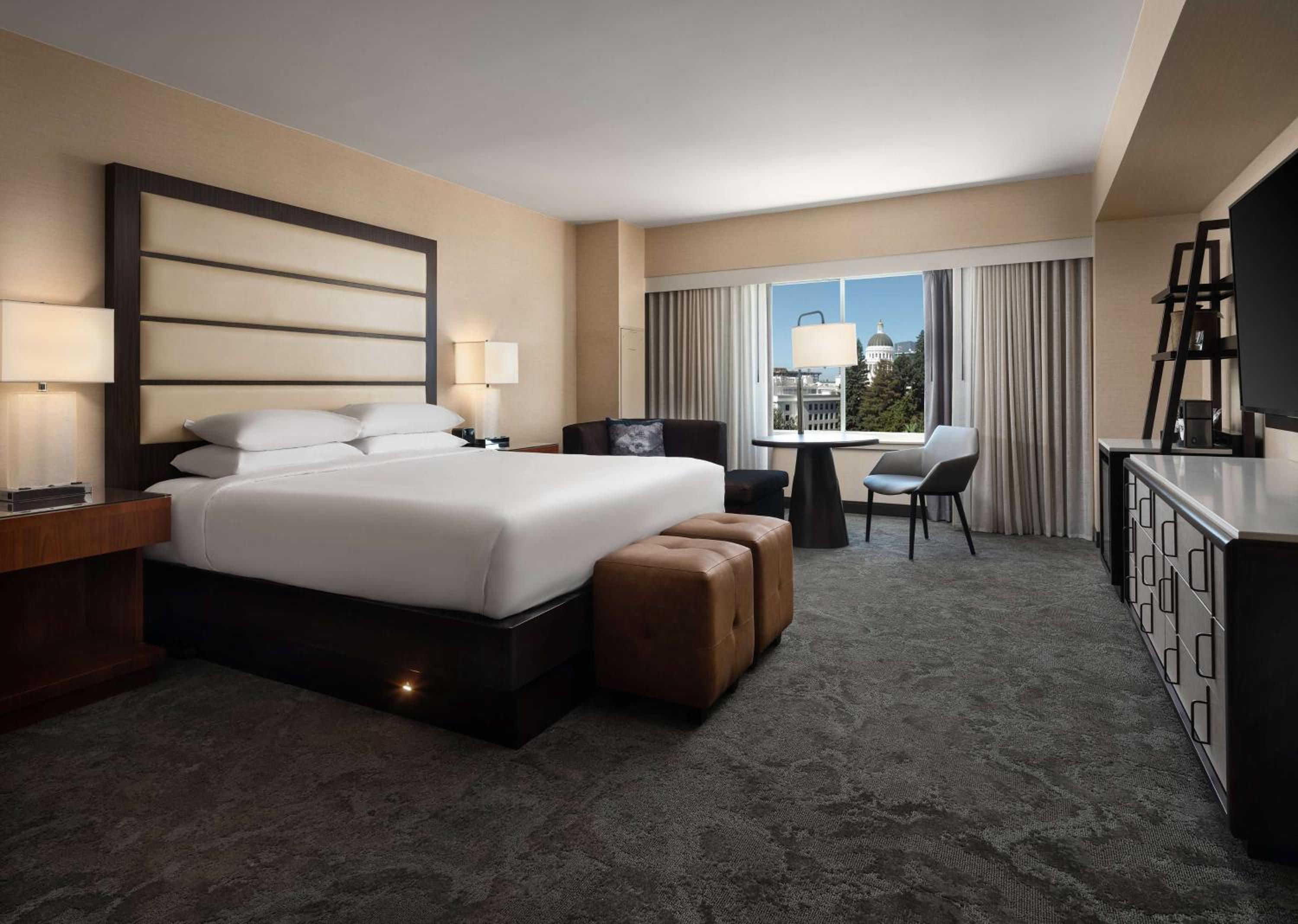 King Room With View - Photo 6