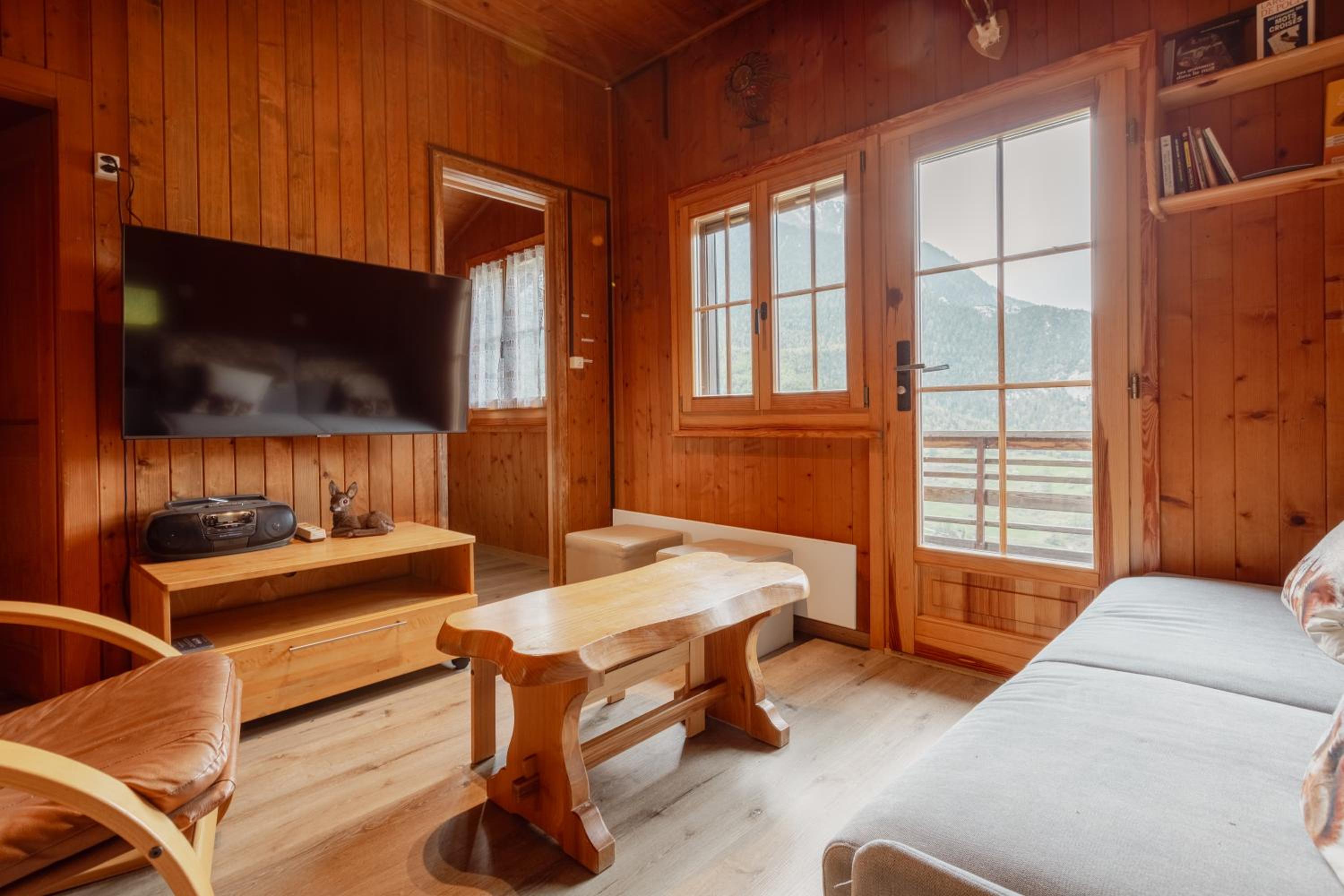 Three-Bedroom Chalet photo 1