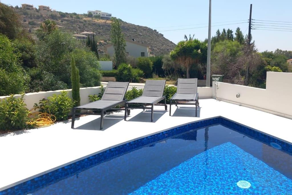 Superior Villa photo 1