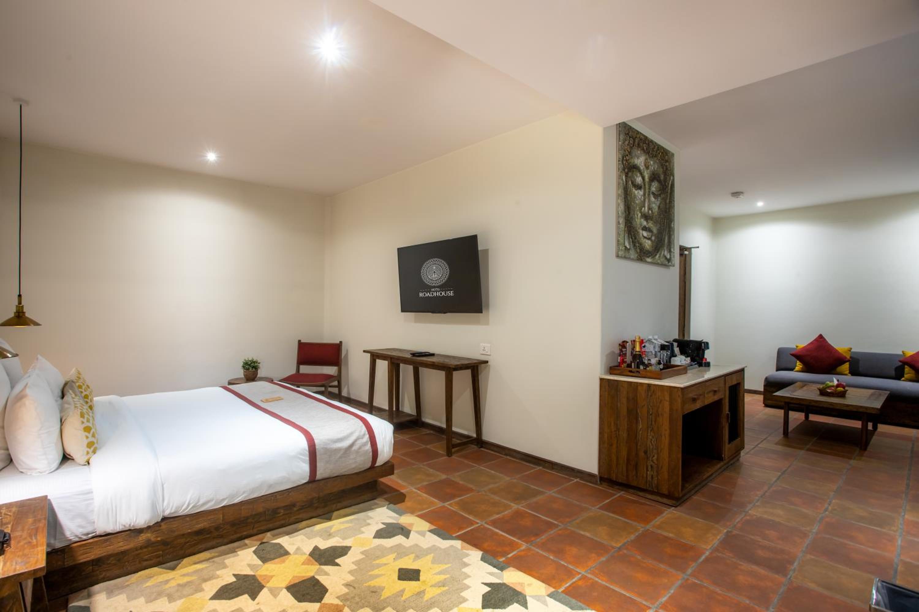 Family Suite with Terrace - Photo 7