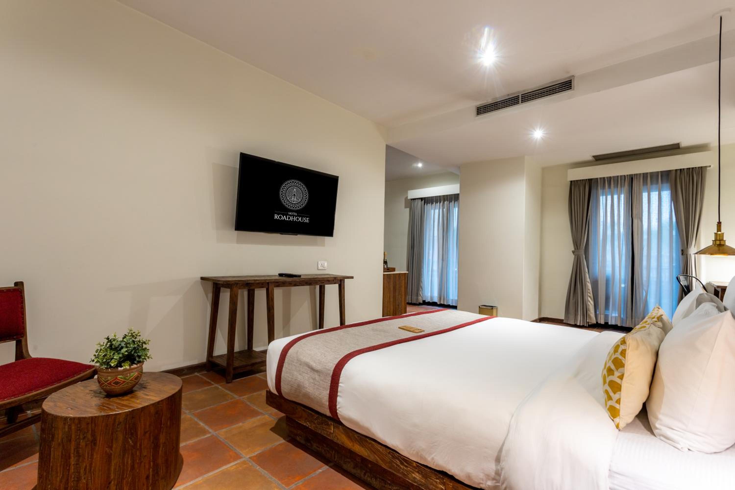 Family Suite with Terrace - Photo 13