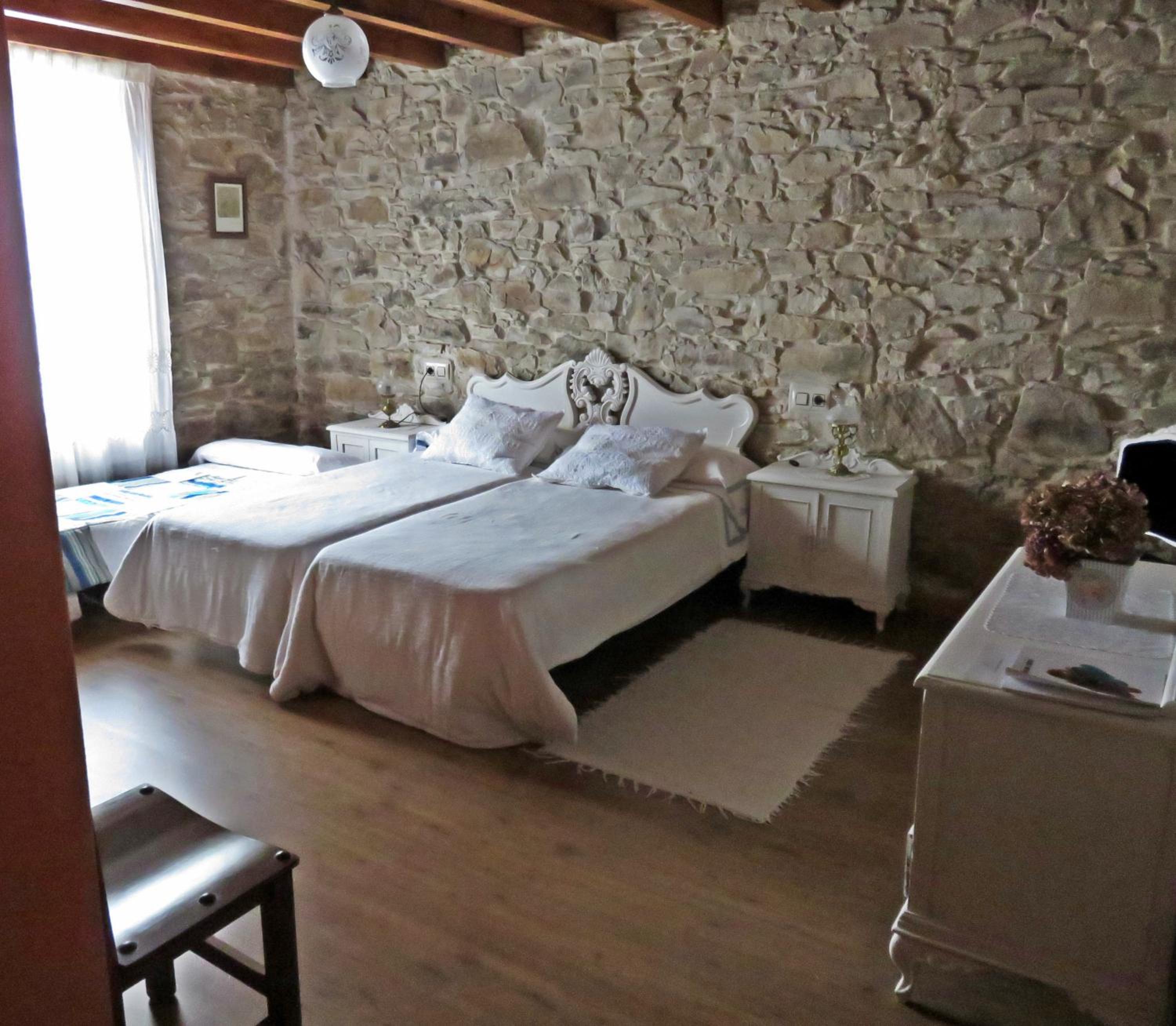 Double or Twin Room photo 3