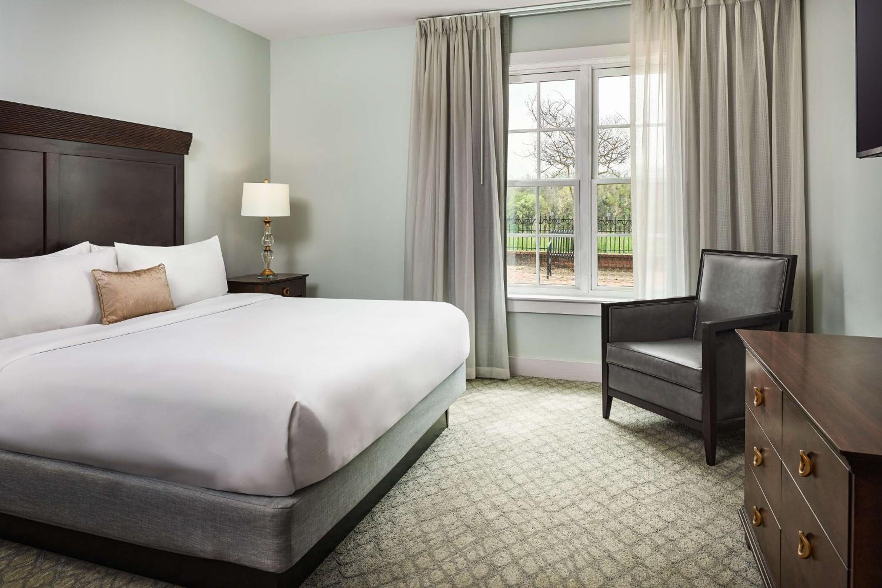 King Room With Sofa Bed