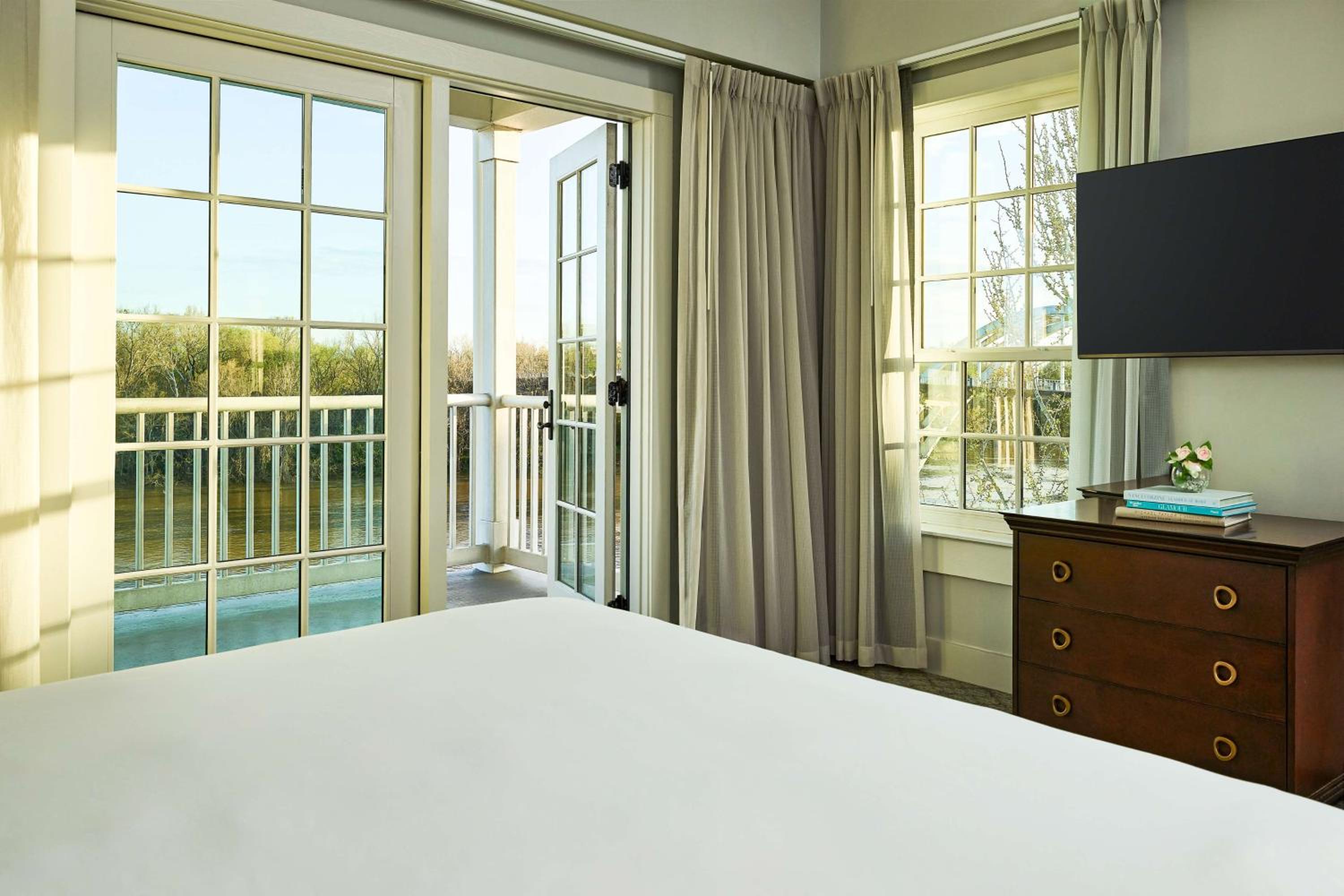 King Room With Balcony And River View