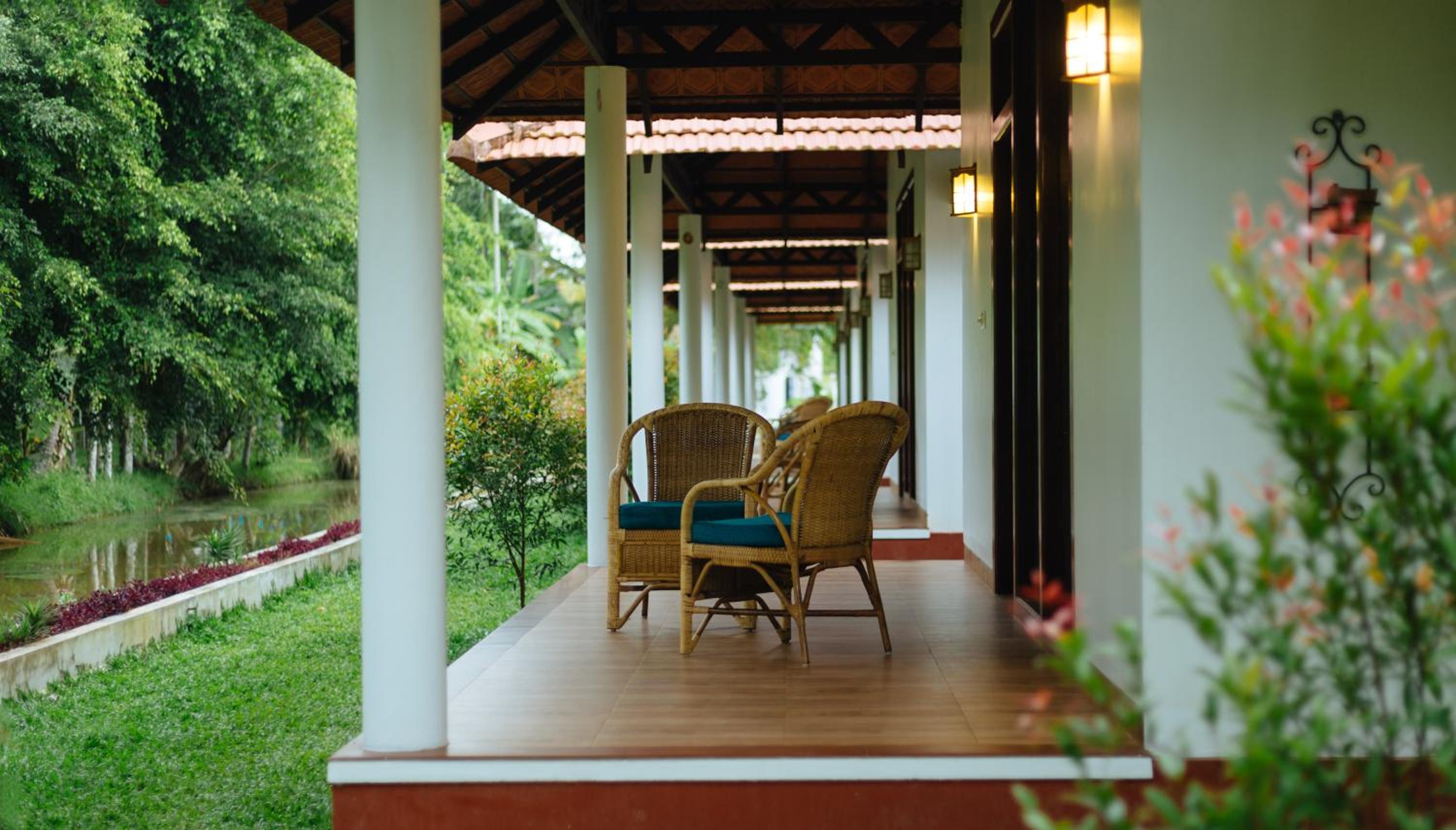 Villa with Garden View - Photo 11