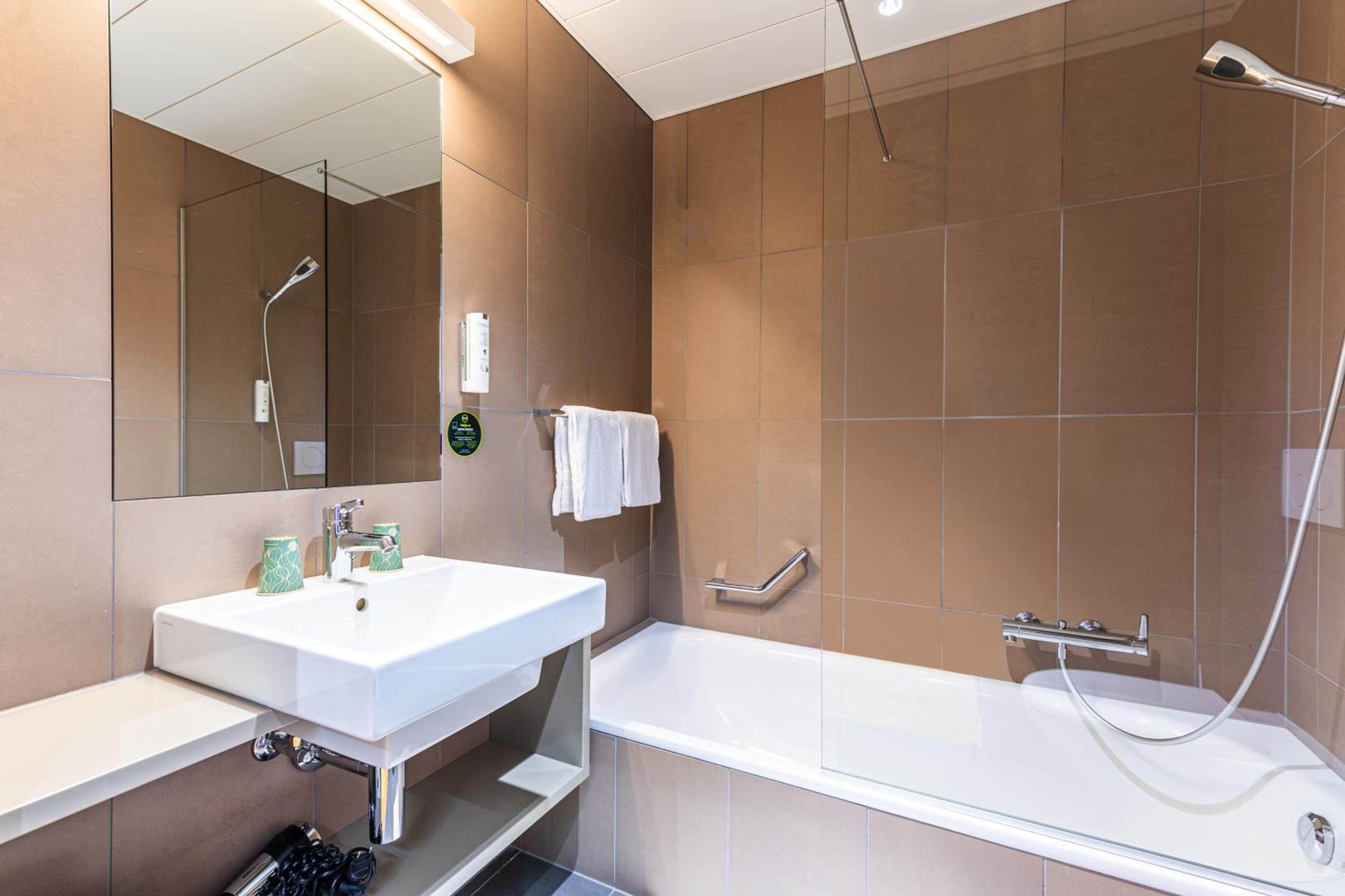 Available room