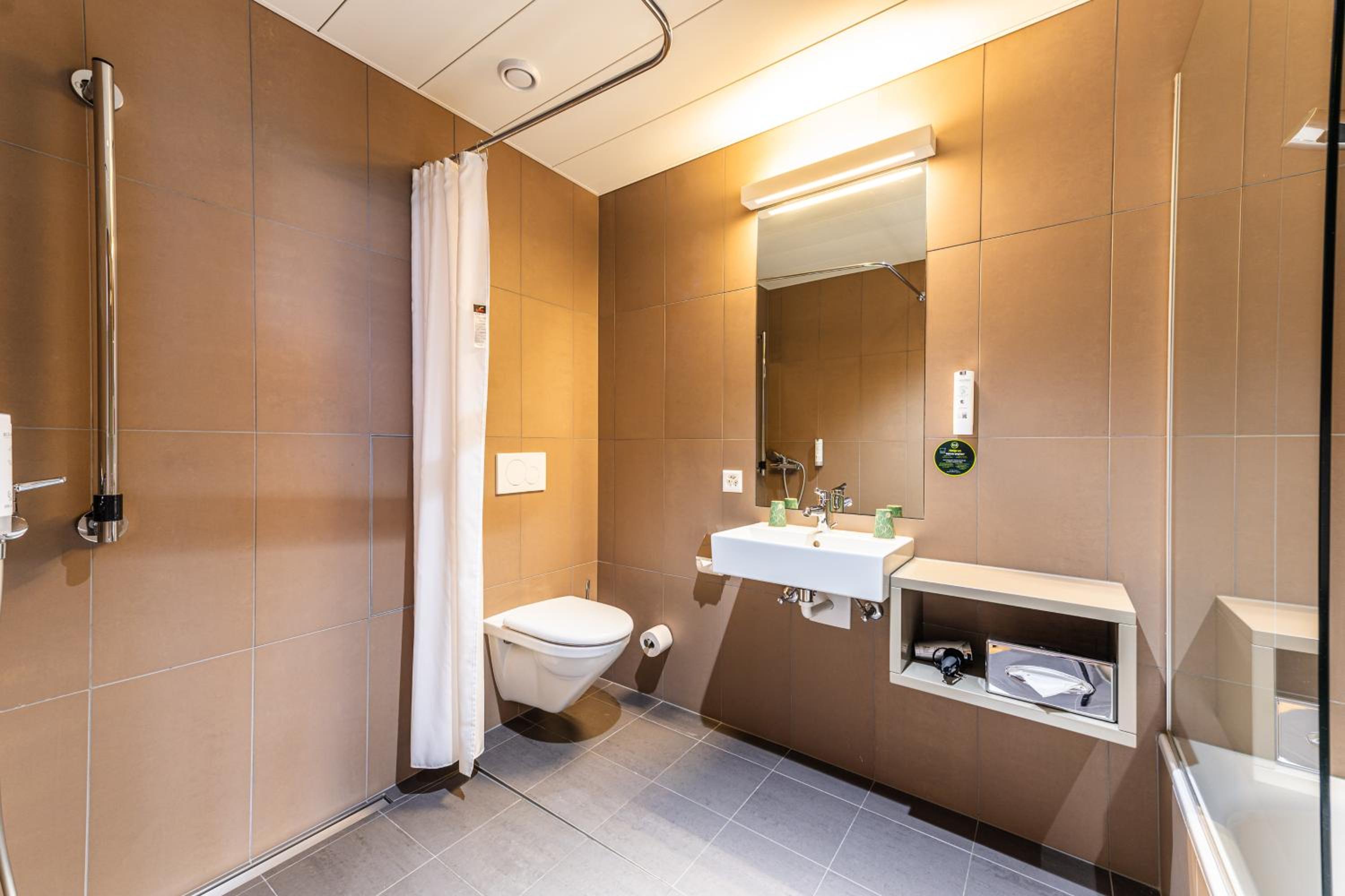 Twin Room - Disability Access