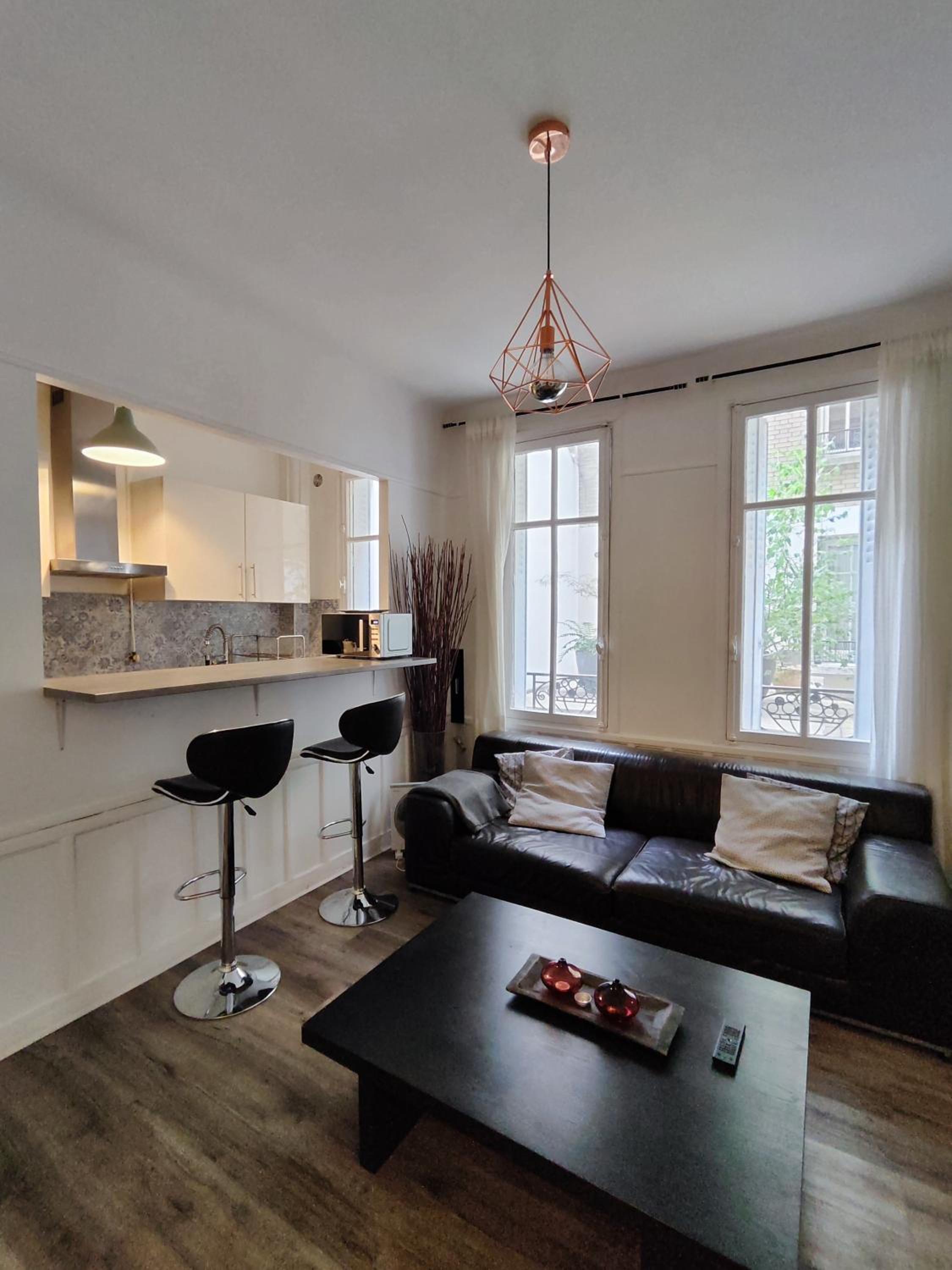 Apartment photo 2