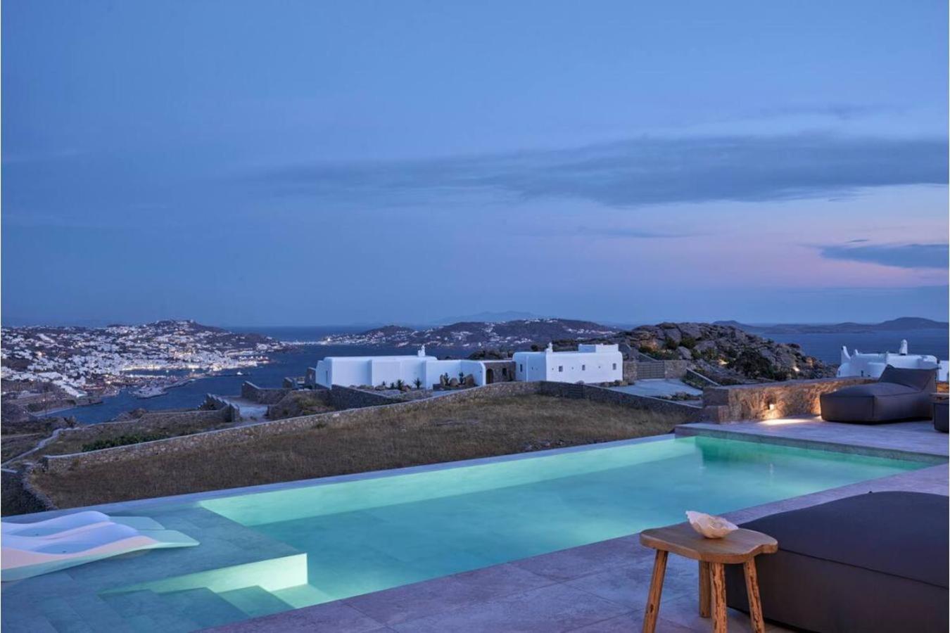 Villa With Sea View photo 2