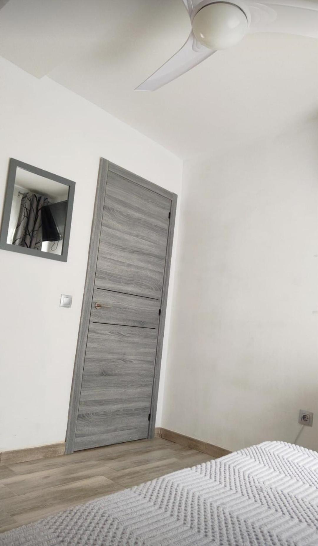 Apartamento de Cuatro Habitaciones