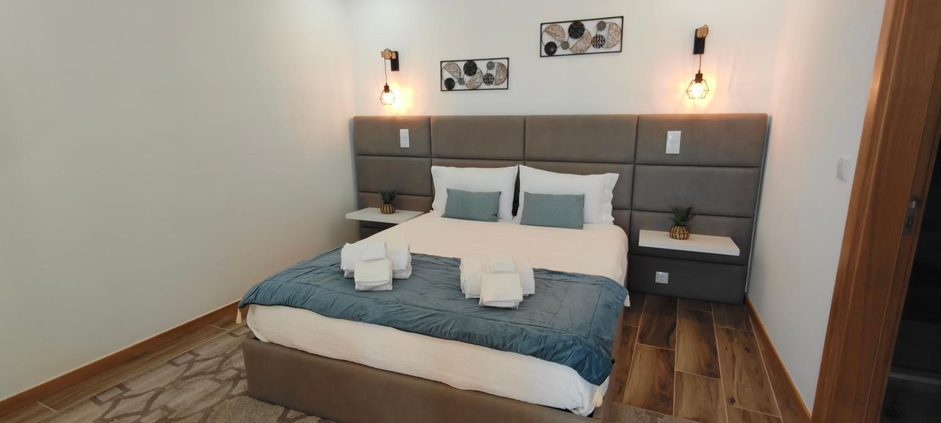 Queen Room with Pool View photo 1