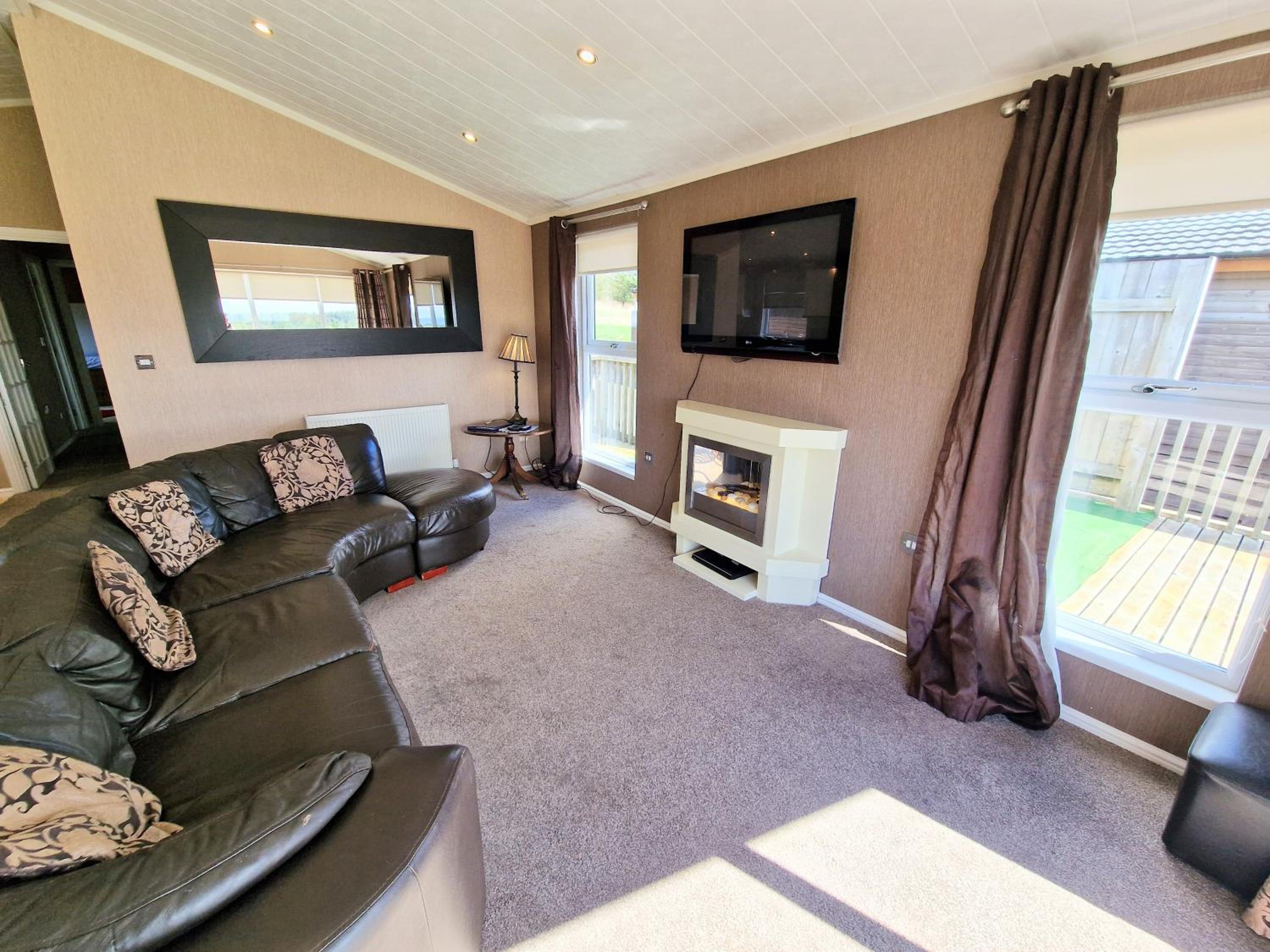 Three-Bedroom Chalet photo 1