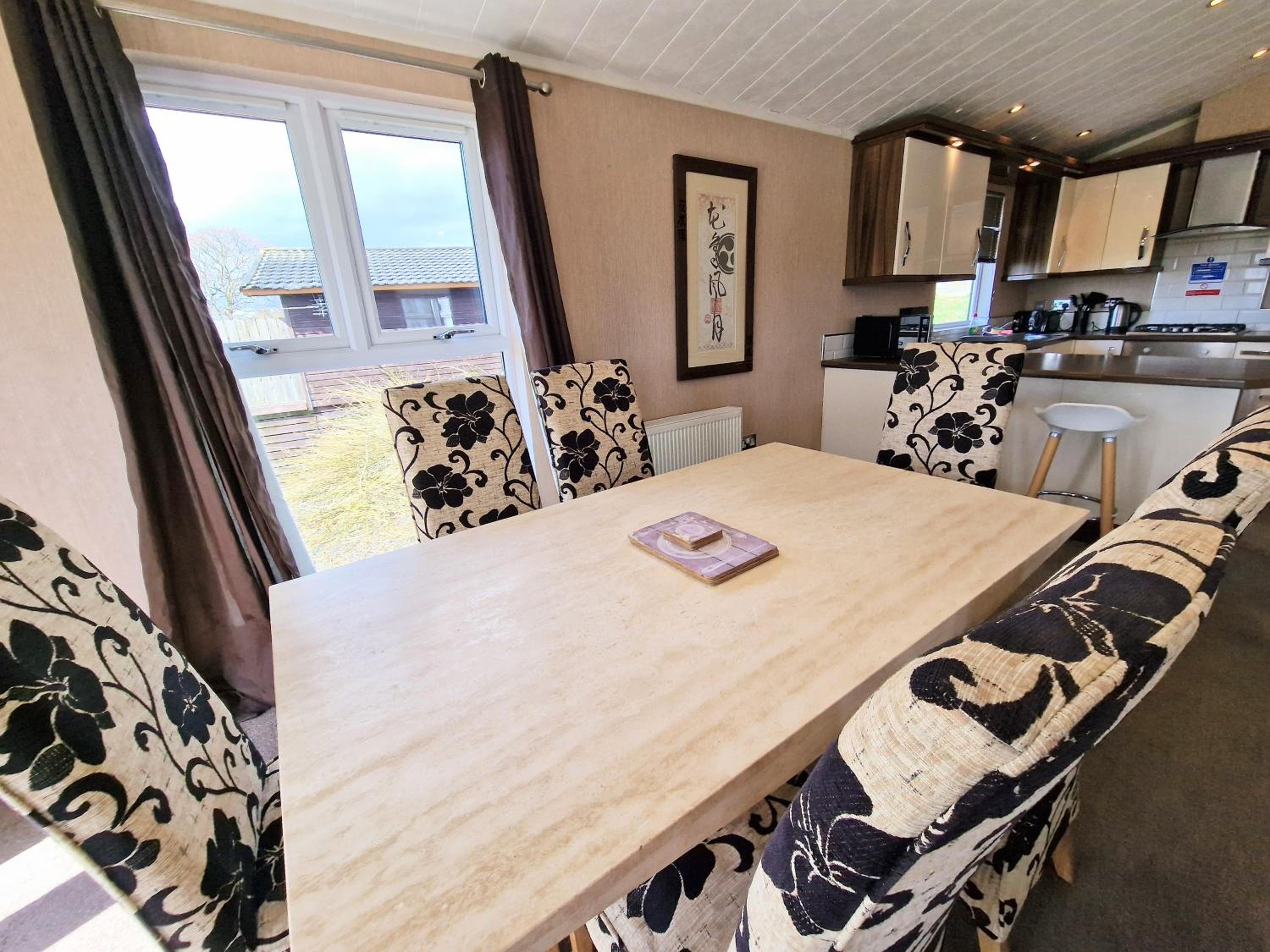 Three-Bedroom Chalet photo 3