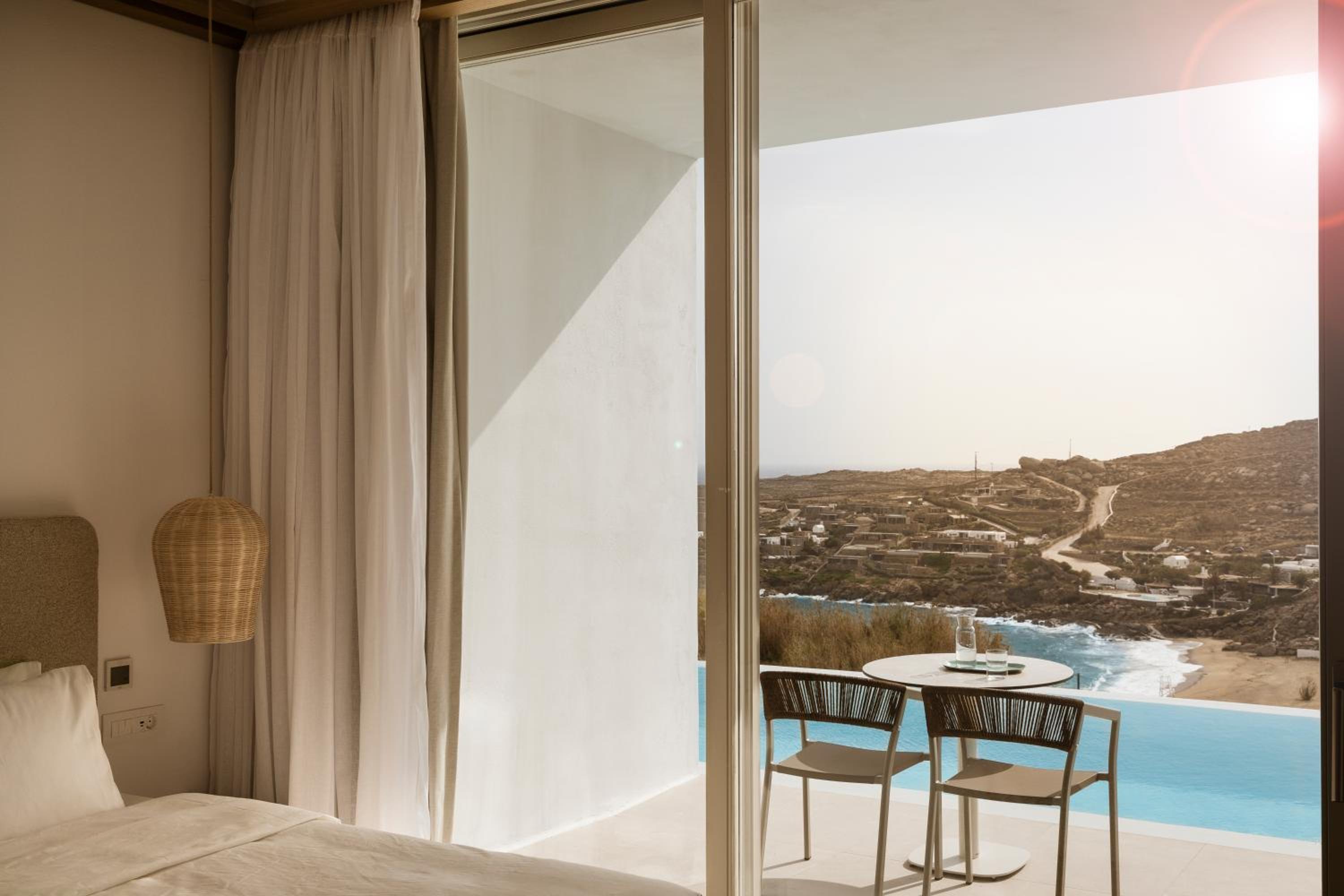 Suite with Sea View and Individual Pool - Photo 20