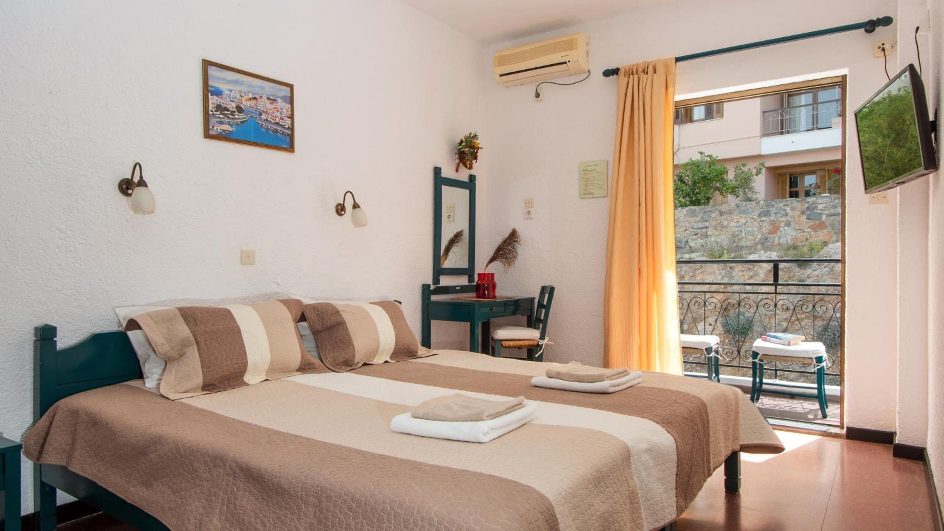 Economy Double or Twin Room photo 1