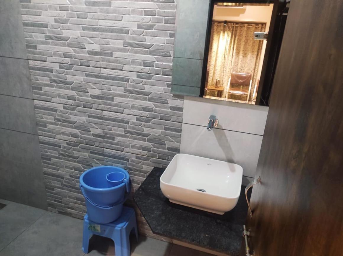 Deluxe Room - Photo 5