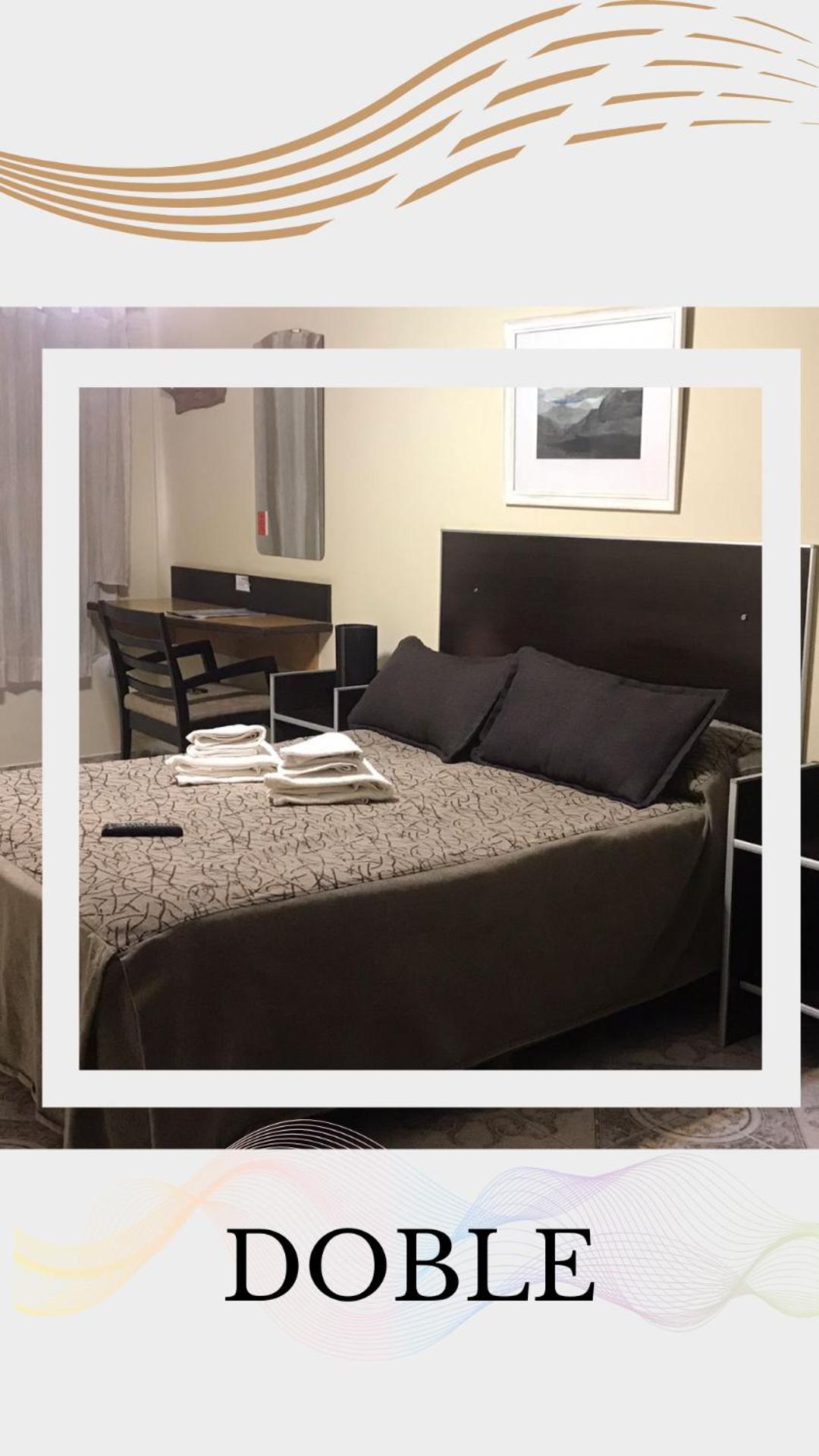 Double or Twin Room photo 3
