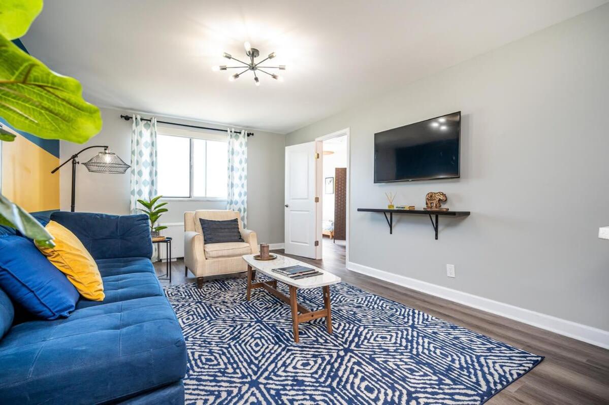 Three-Bedroom Apartment - Photo 37