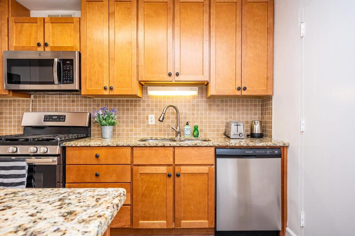 Three-Bedroom Apartment - Photo 2