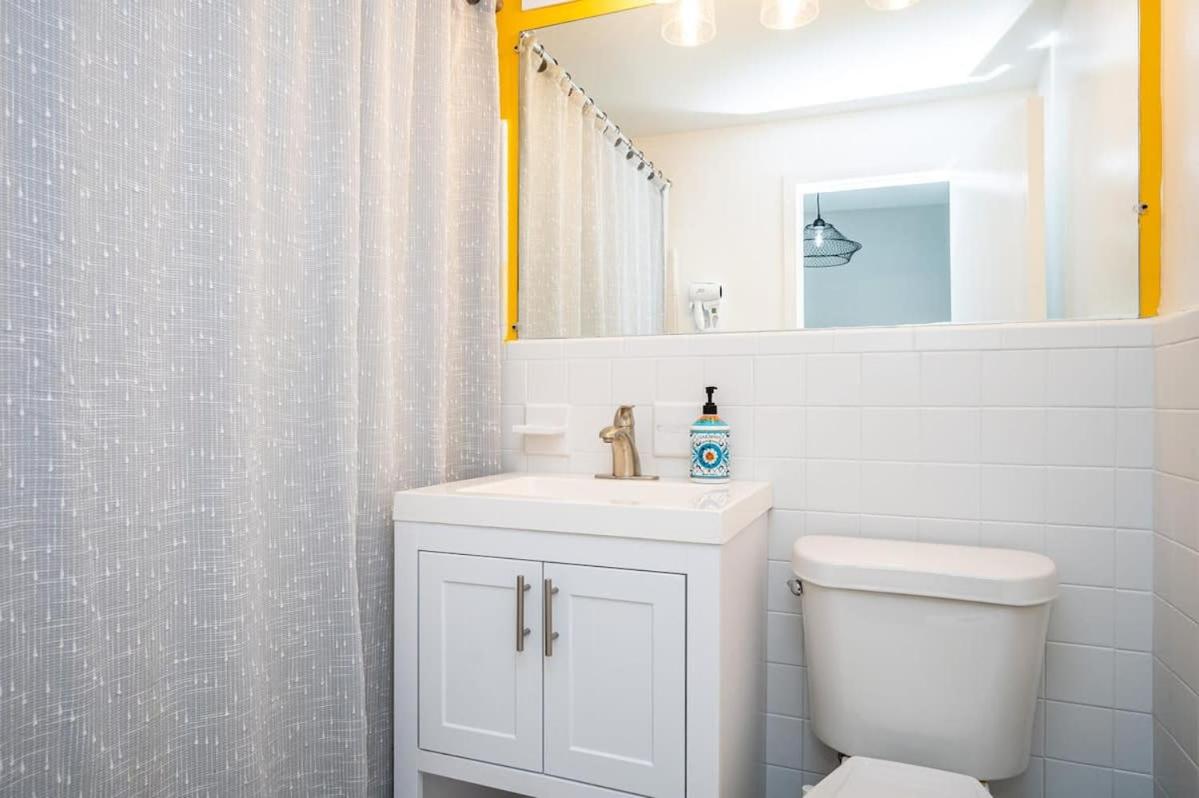 Three-Bedroom Apartment - Photo 46