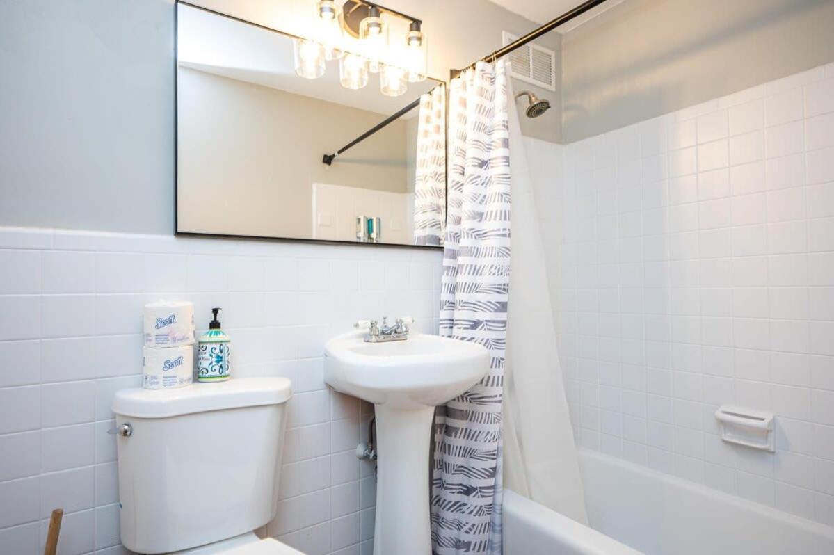 Two-Bedroom Apartment - Photo 15