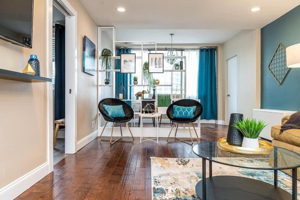 Two-Bedroom Apartment - Photo 1