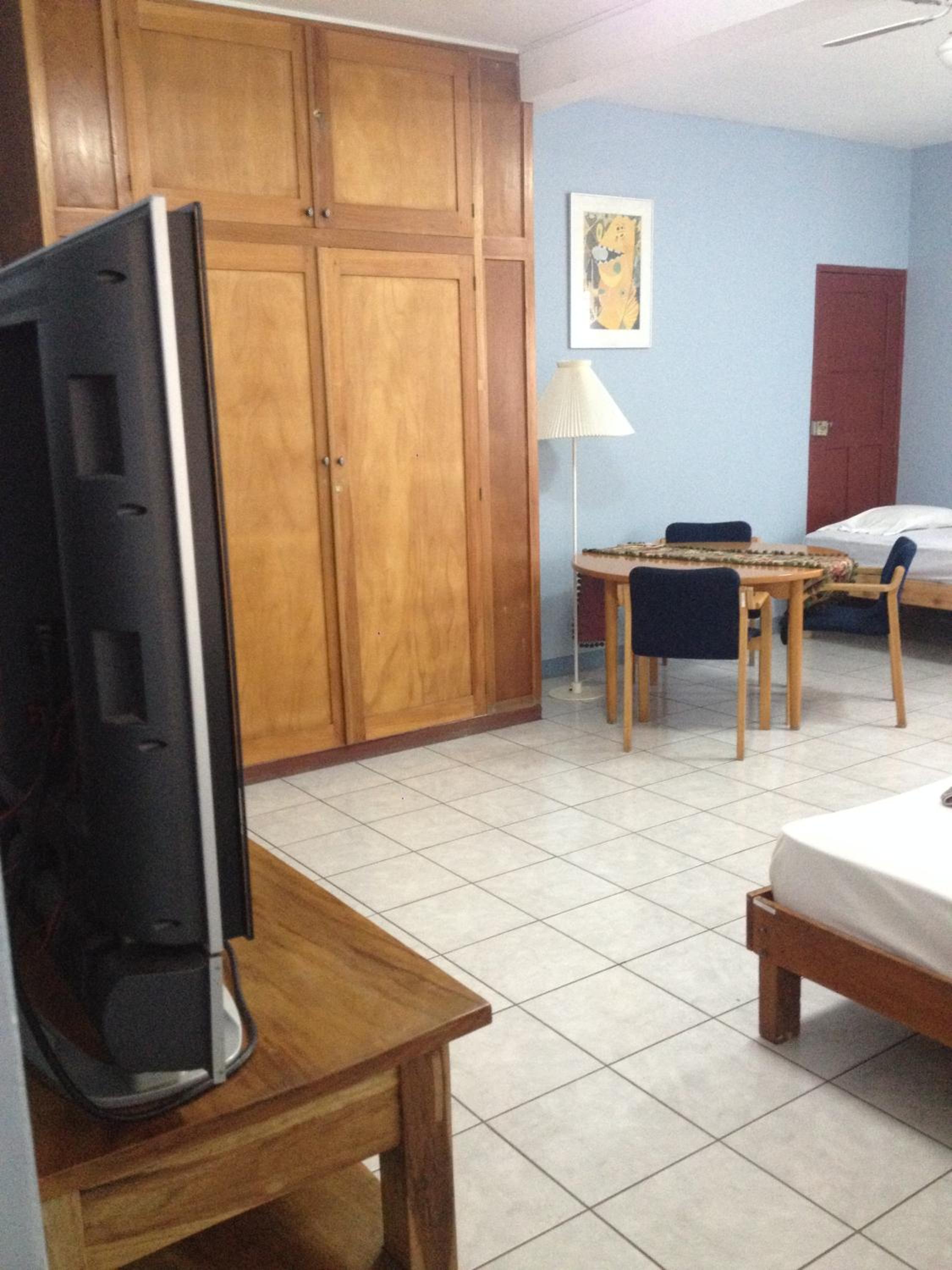 Basic Triple Room photo 3