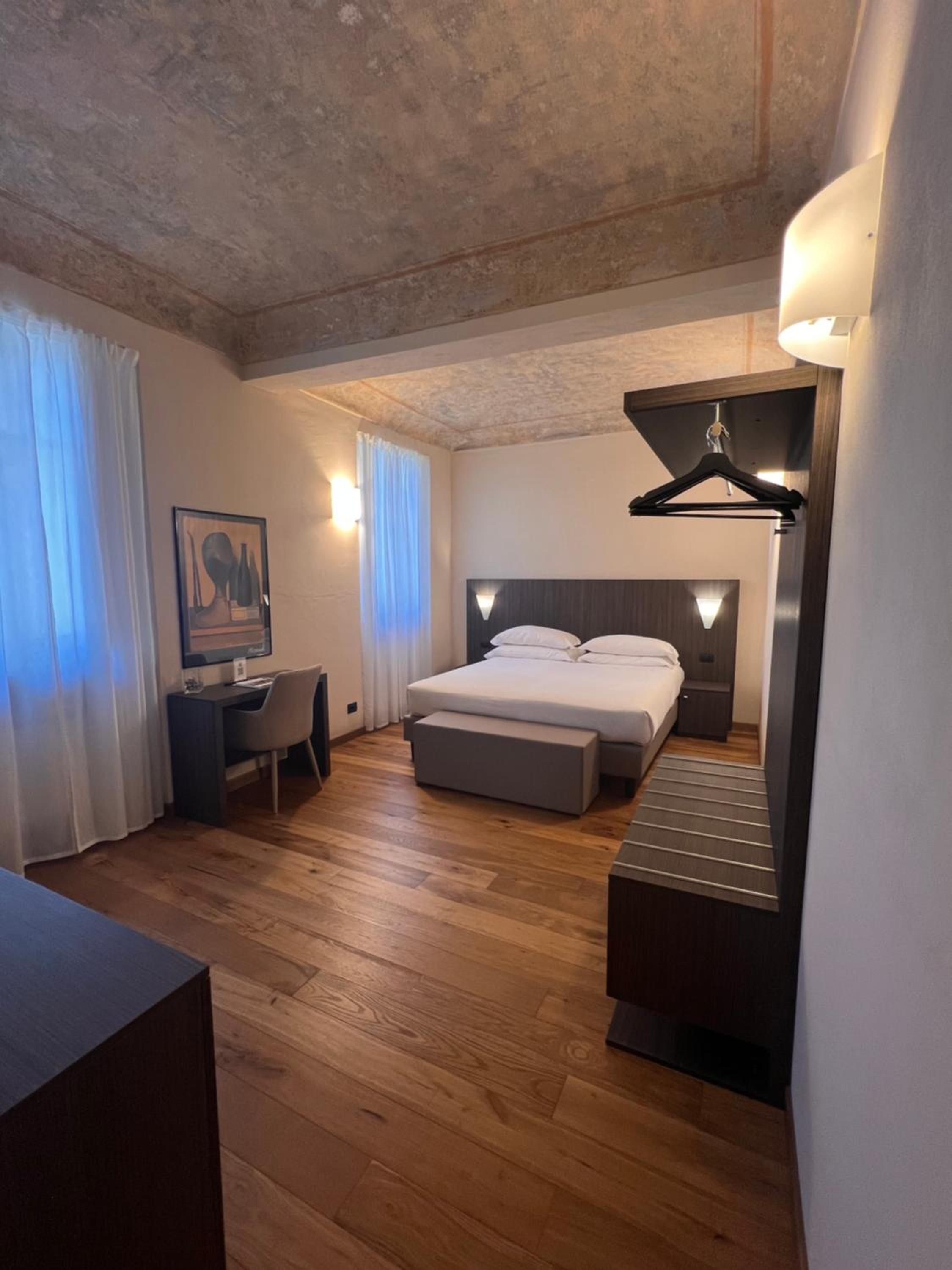 Superior Double Room - Photo 4
