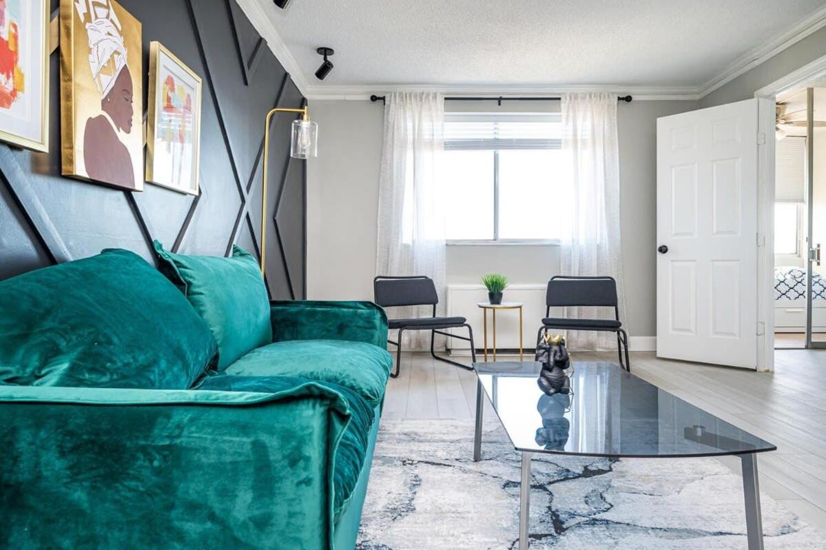 Three-Bedroom Apartment - Photo 6