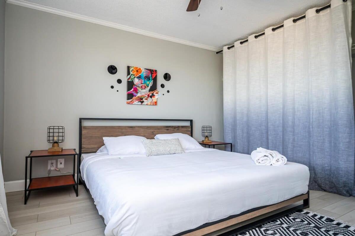 Three-Bedroom Apartment - Photo 33