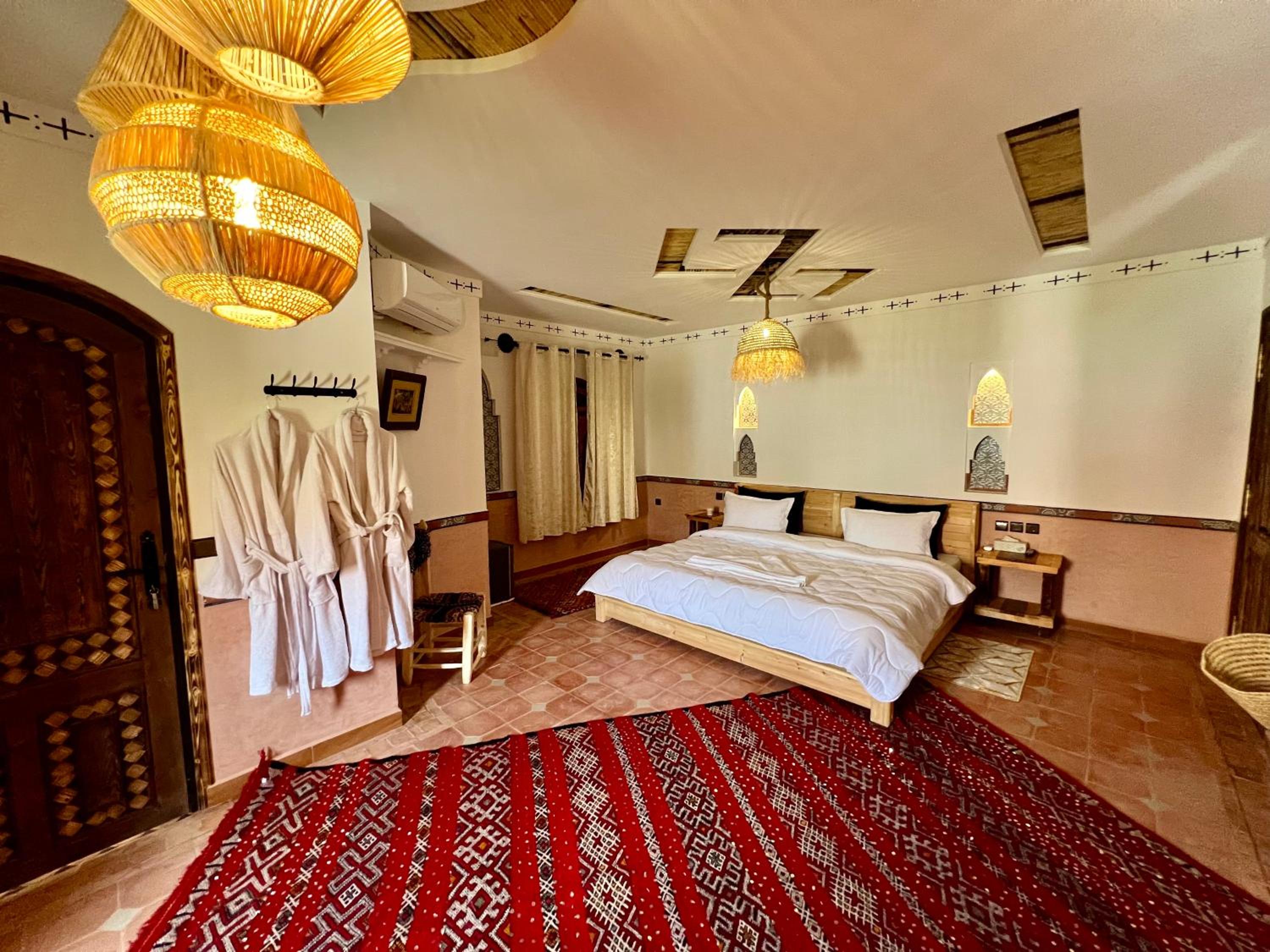 Quadruple Room with Balcony photo 1