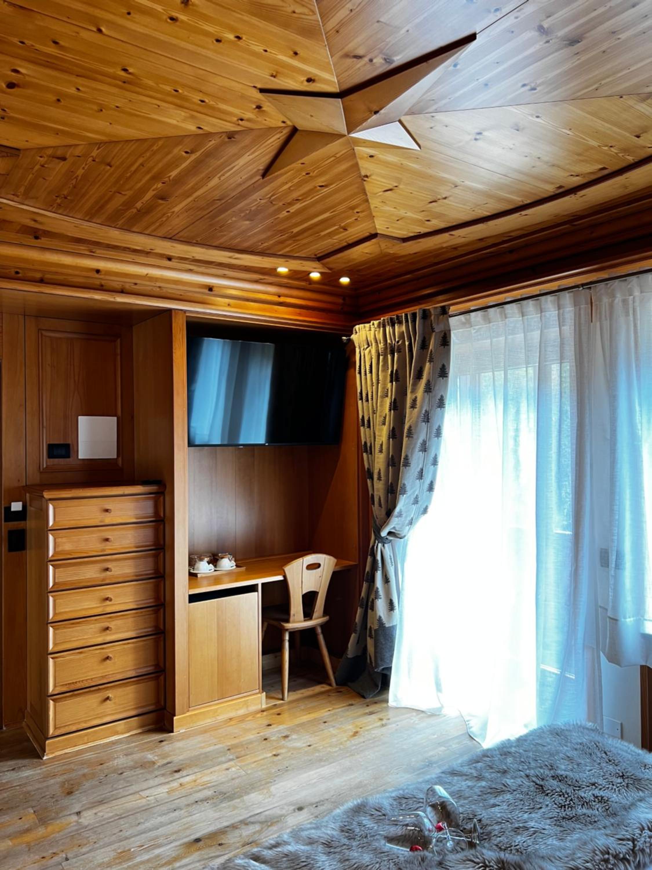 Deluxe Double Room - Photo 7