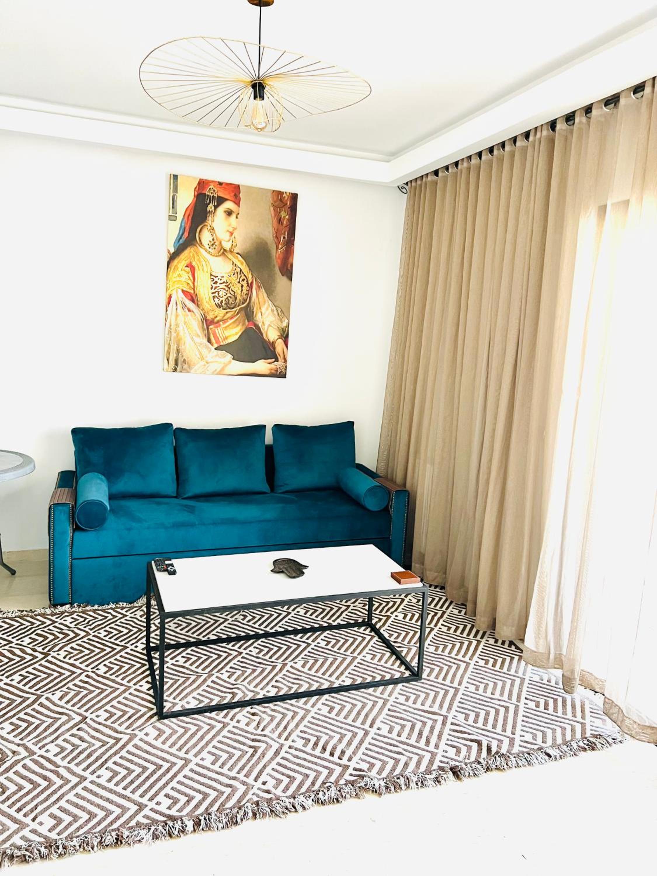 One-Bedroom Apartment photo 1